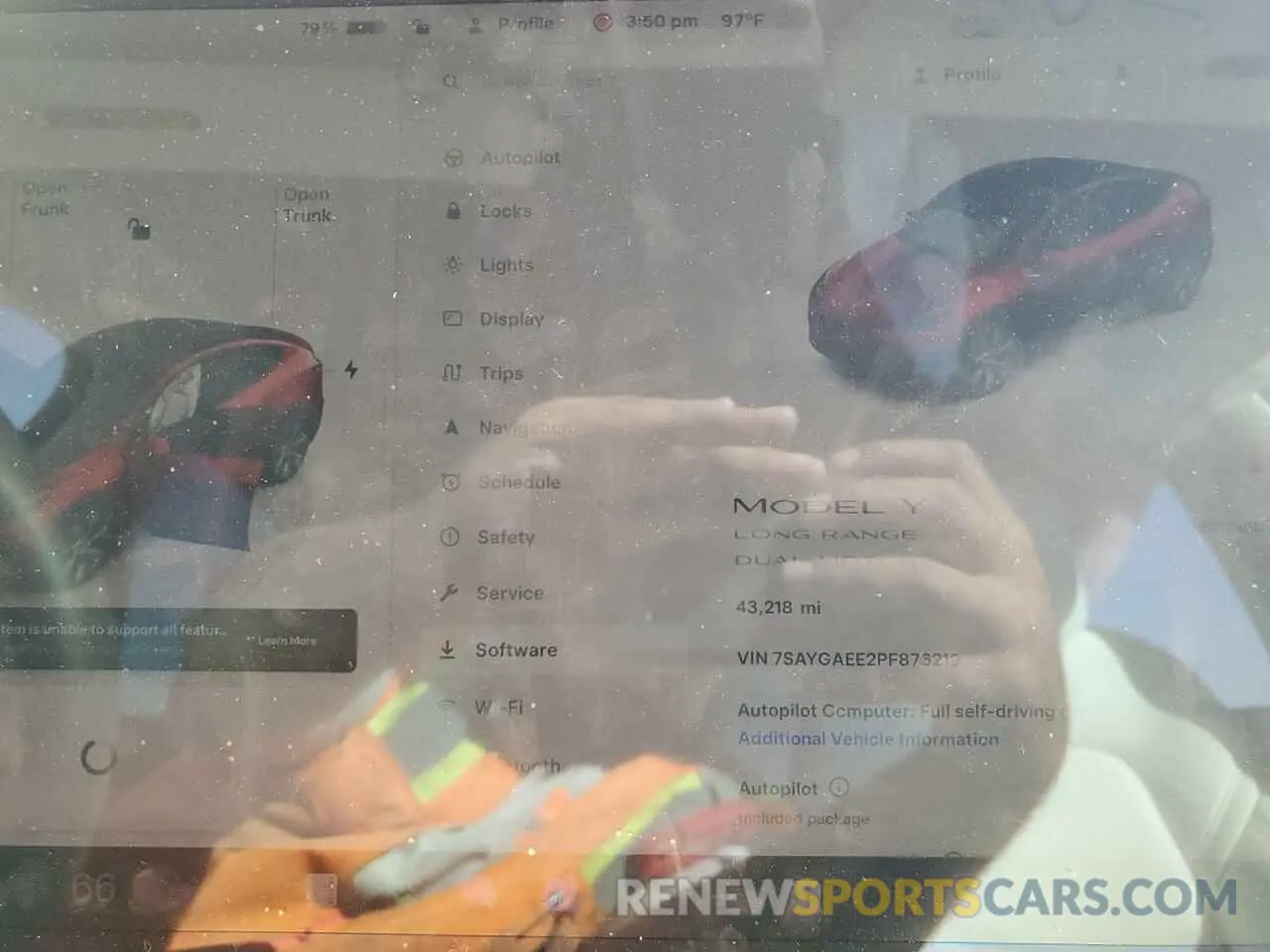 9 Photograph of a damaged car 7SAYGAEE2PF876219 TESLA MODEL Y 2023