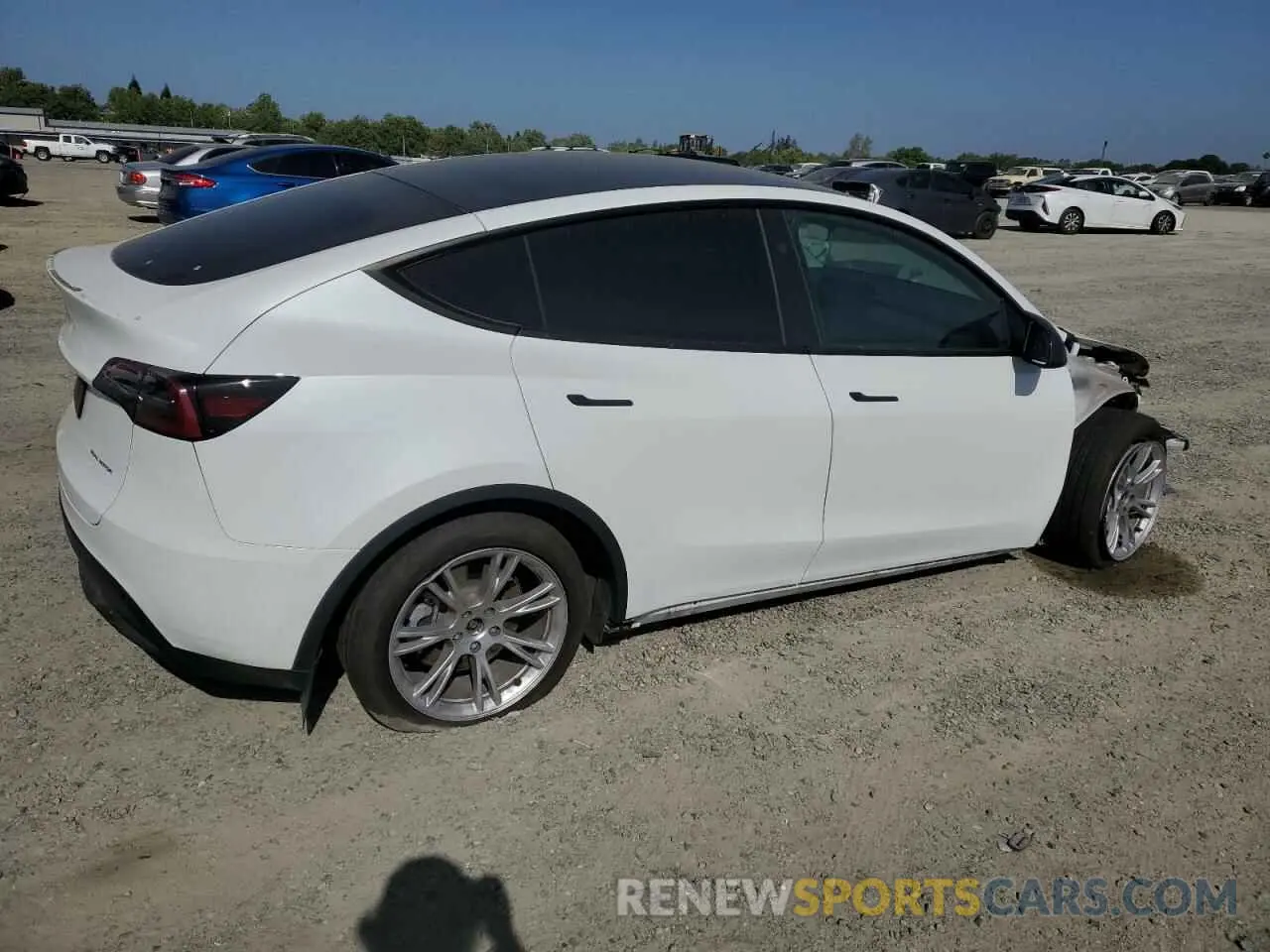 3 Photograph of a damaged car 7SAYGAEE2PF943904 TESLA MODEL Y 2023