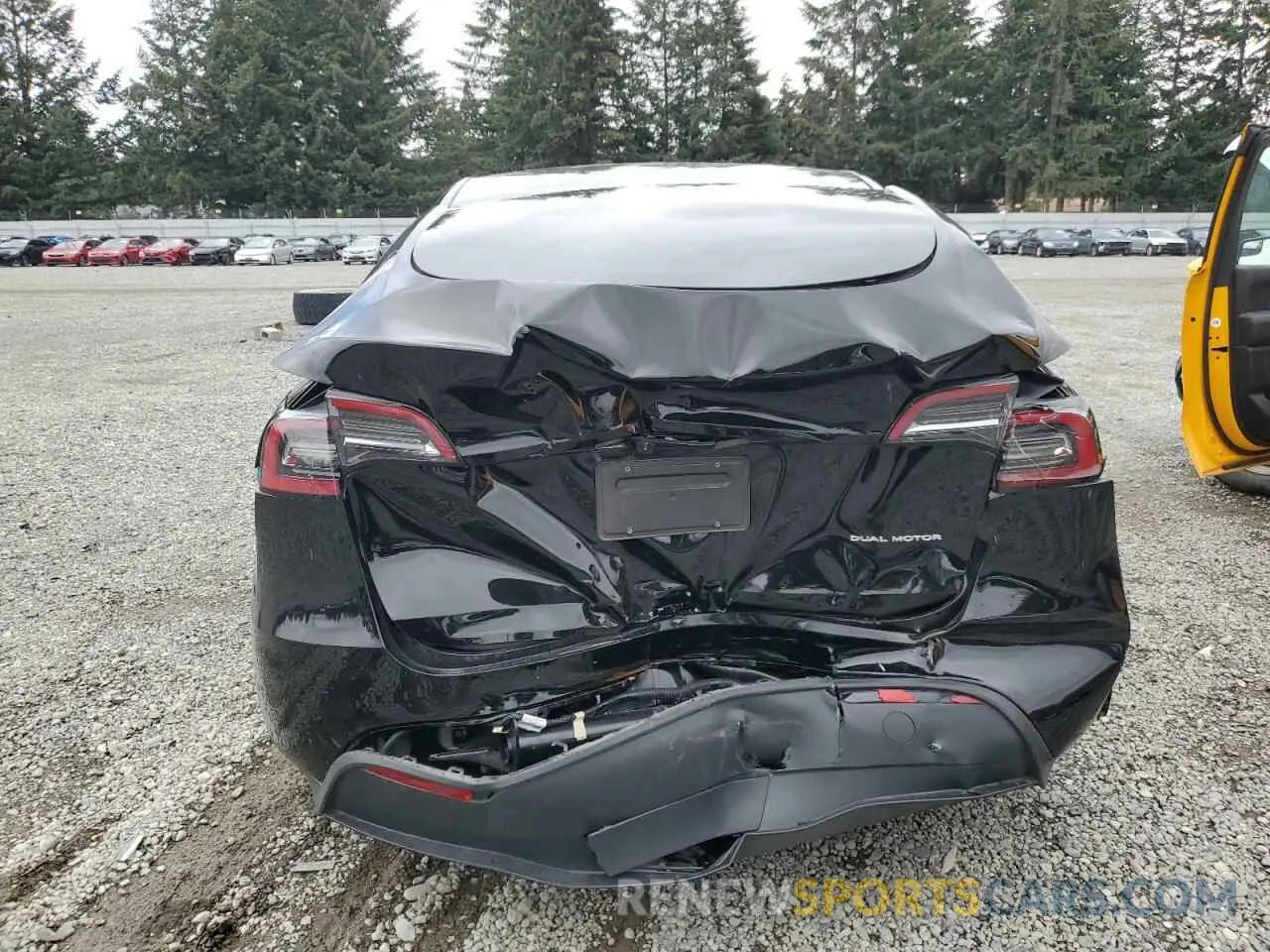 6 Photograph of a damaged car 7SAYGAEE2PF945975 TESLA MODEL Y 2023