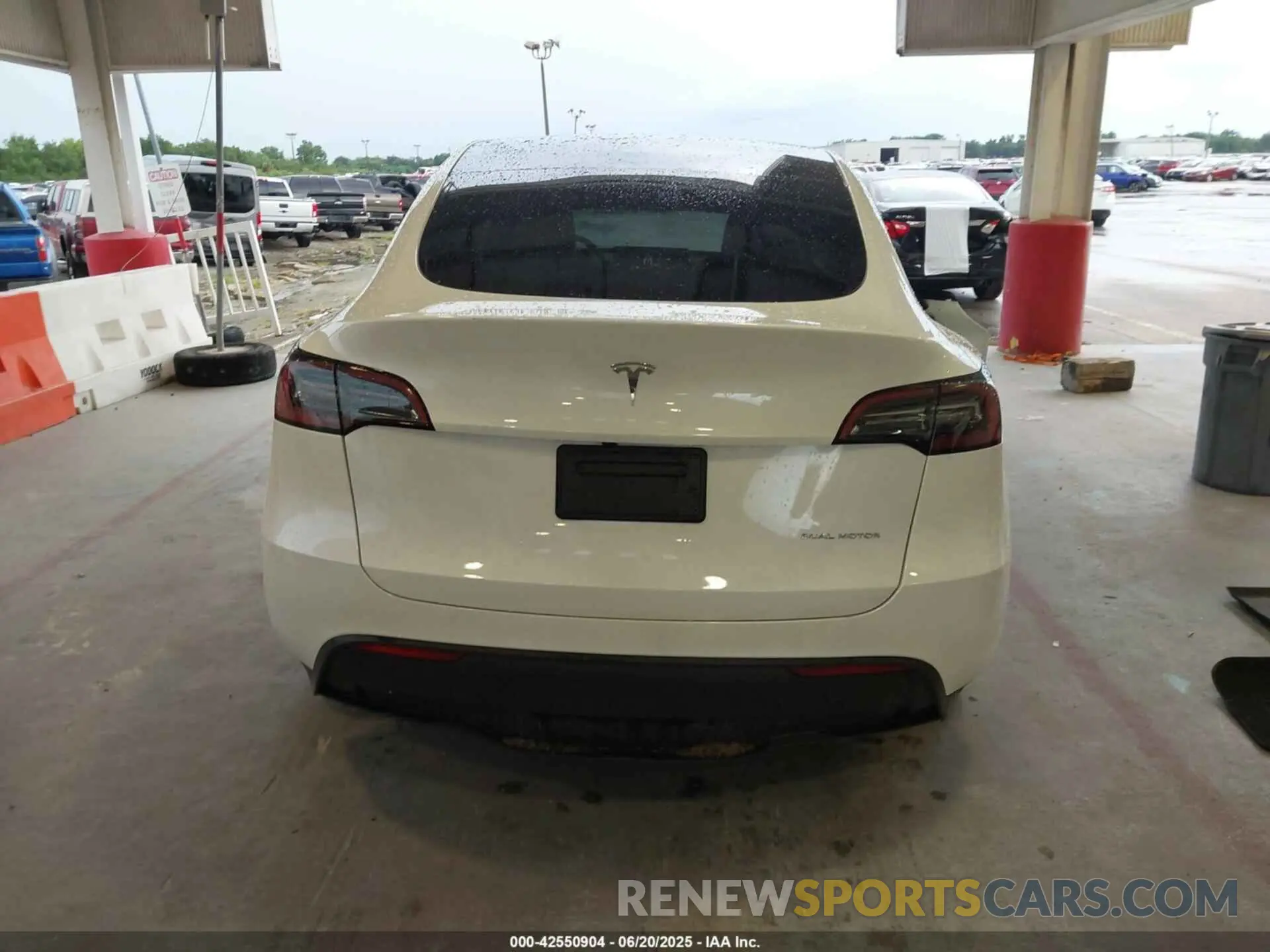 16 Фотография поврежденного автомобиля 7SAYGAEE2PF968298 TESLA MODEL Y 2023
