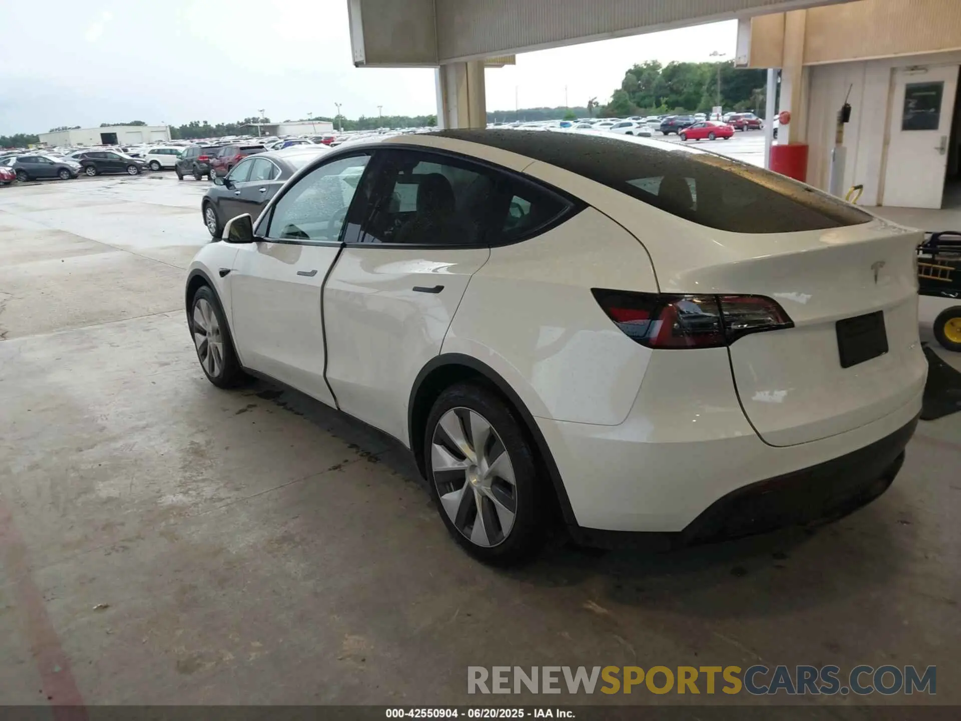 3 Фотография поврежденного автомобиля 7SAYGAEE2PF968298 TESLA MODEL Y 2023