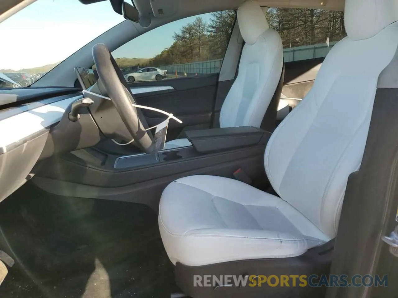 7 Photograph of a damaged car 7SAYGAEE3PF585261 TESLA MODEL Y 2023