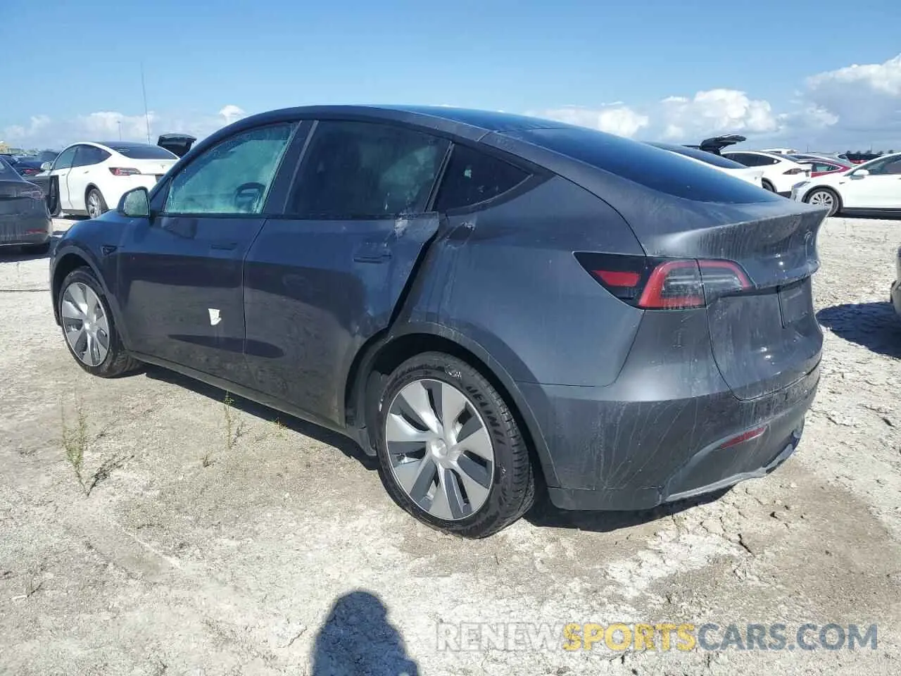 2 Photograph of a damaged car 7SAYGAEE3PF610563 TESLA MODEL Y 2023