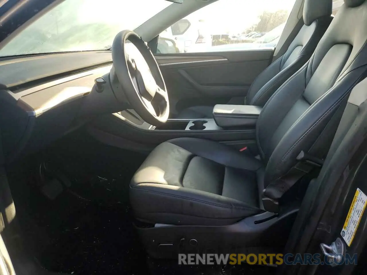 7 Photograph of a damaged car 7SAYGAEE3PF610563 TESLA MODEL Y 2023