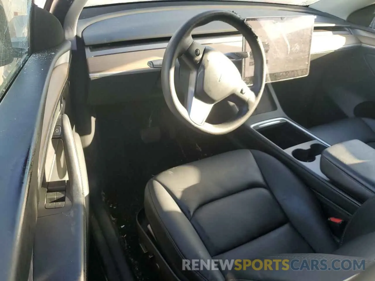 8 Photograph of a damaged car 7SAYGAEE3PF610563 TESLA MODEL Y 2023