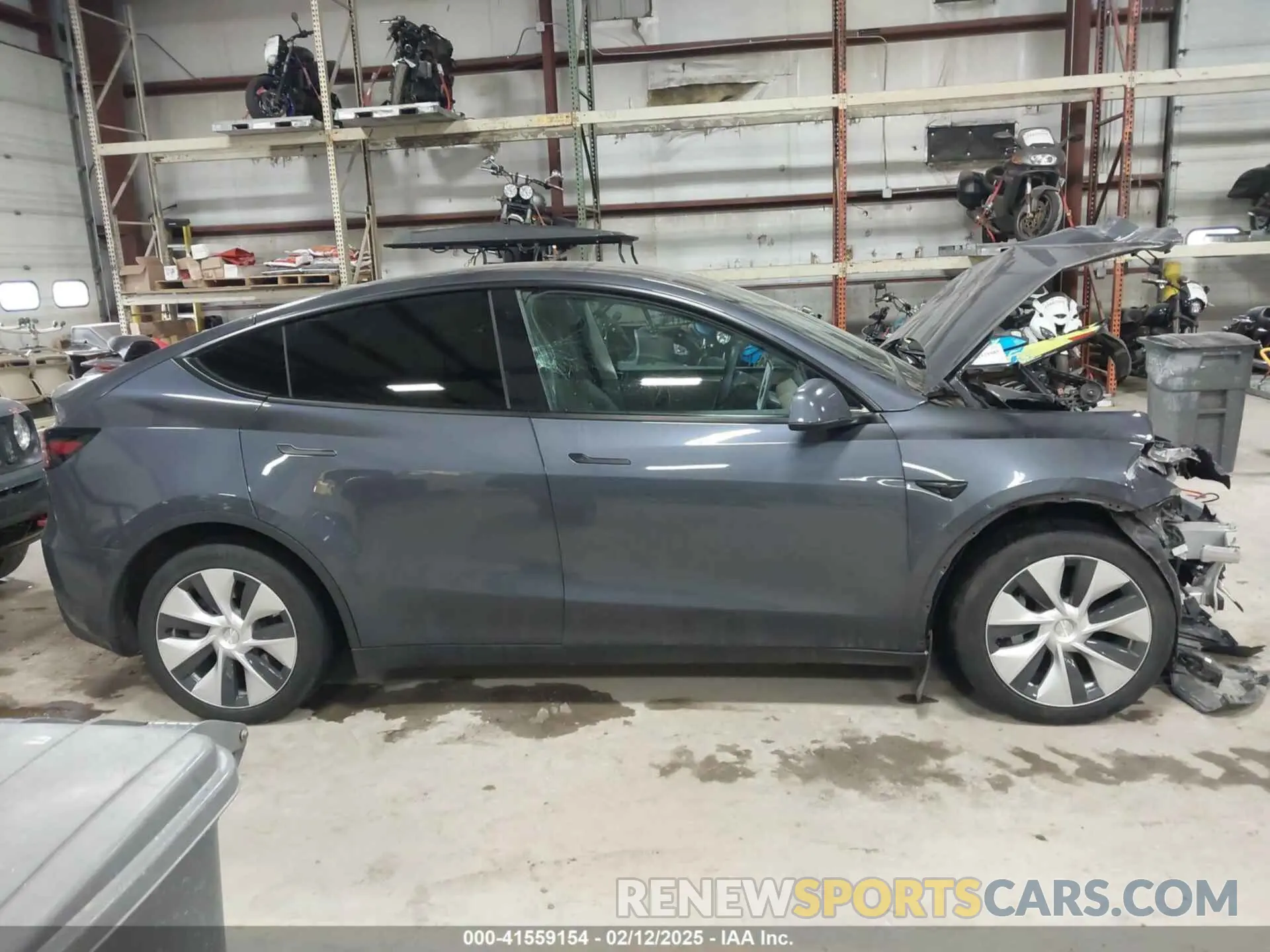 13 Фотография поврежденного автомобиля 7SAYGAEE3PF690592 TESLA MODEL Y 2023