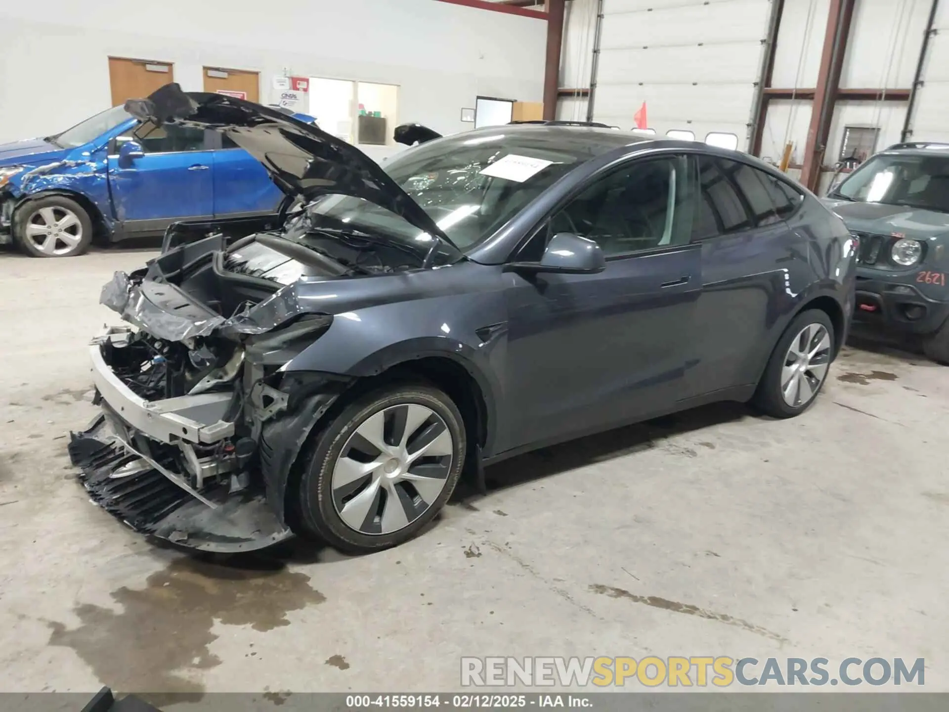 2 Фотография поврежденного автомобиля 7SAYGAEE3PF690592 TESLA MODEL Y 2023