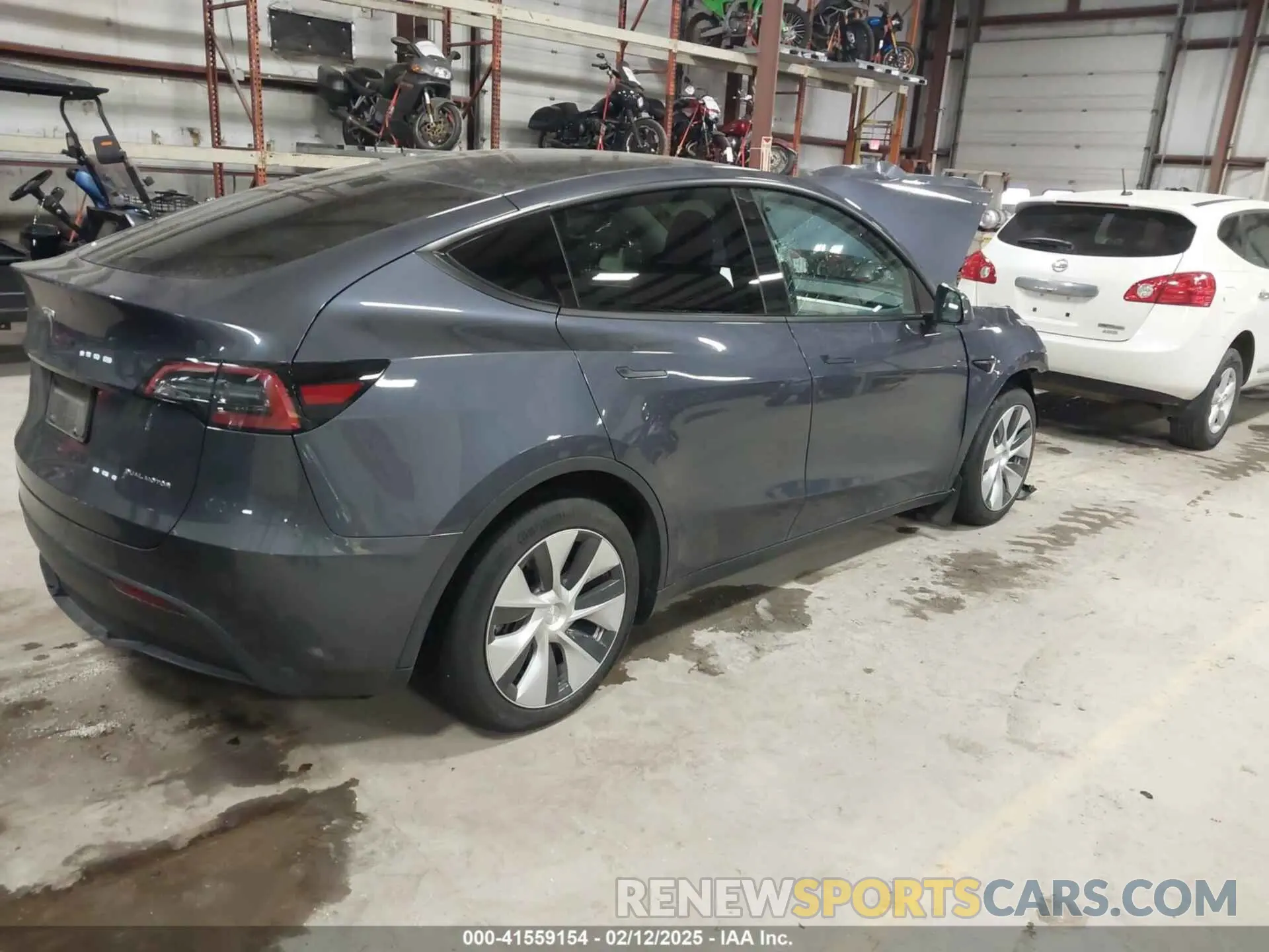 4 Фотография поврежденного автомобиля 7SAYGAEE3PF690592 TESLA MODEL Y 2023