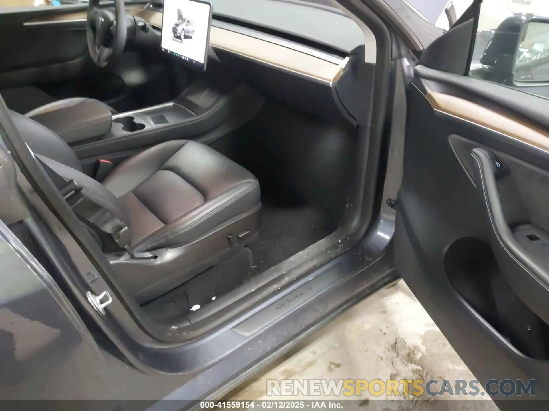 5 Фотография поврежденного автомобиля 7SAYGAEE3PF690592 TESLA MODEL Y 2023