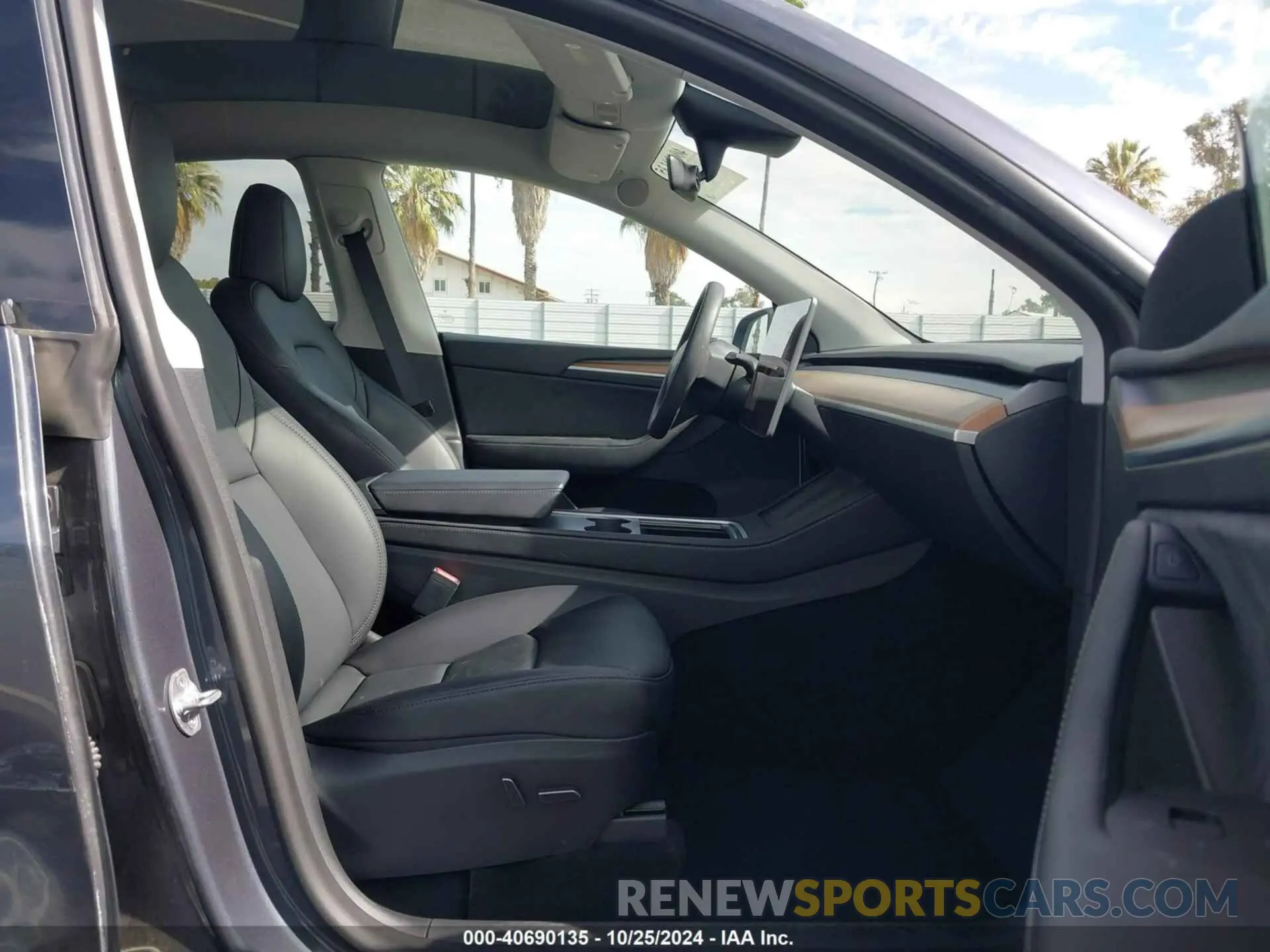 5 Photograph of a damaged car 7SAYGAEE3PF741833 TESLA MODEL Y 2023