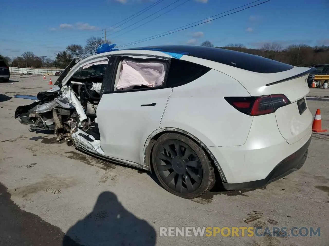 2 Photograph of a damaged car 7SAYGAEE3PF767171 TESLA MODEL Y 2023