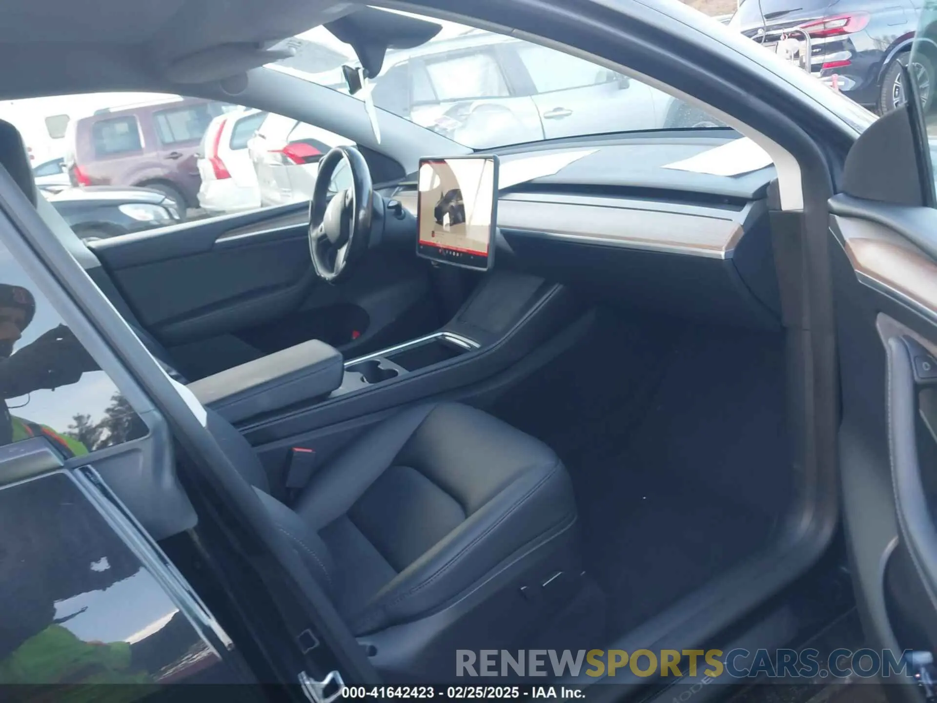 5 Photograph of a damaged car 7SAYGAEE3PF805711 TESLA MODEL Y 2023