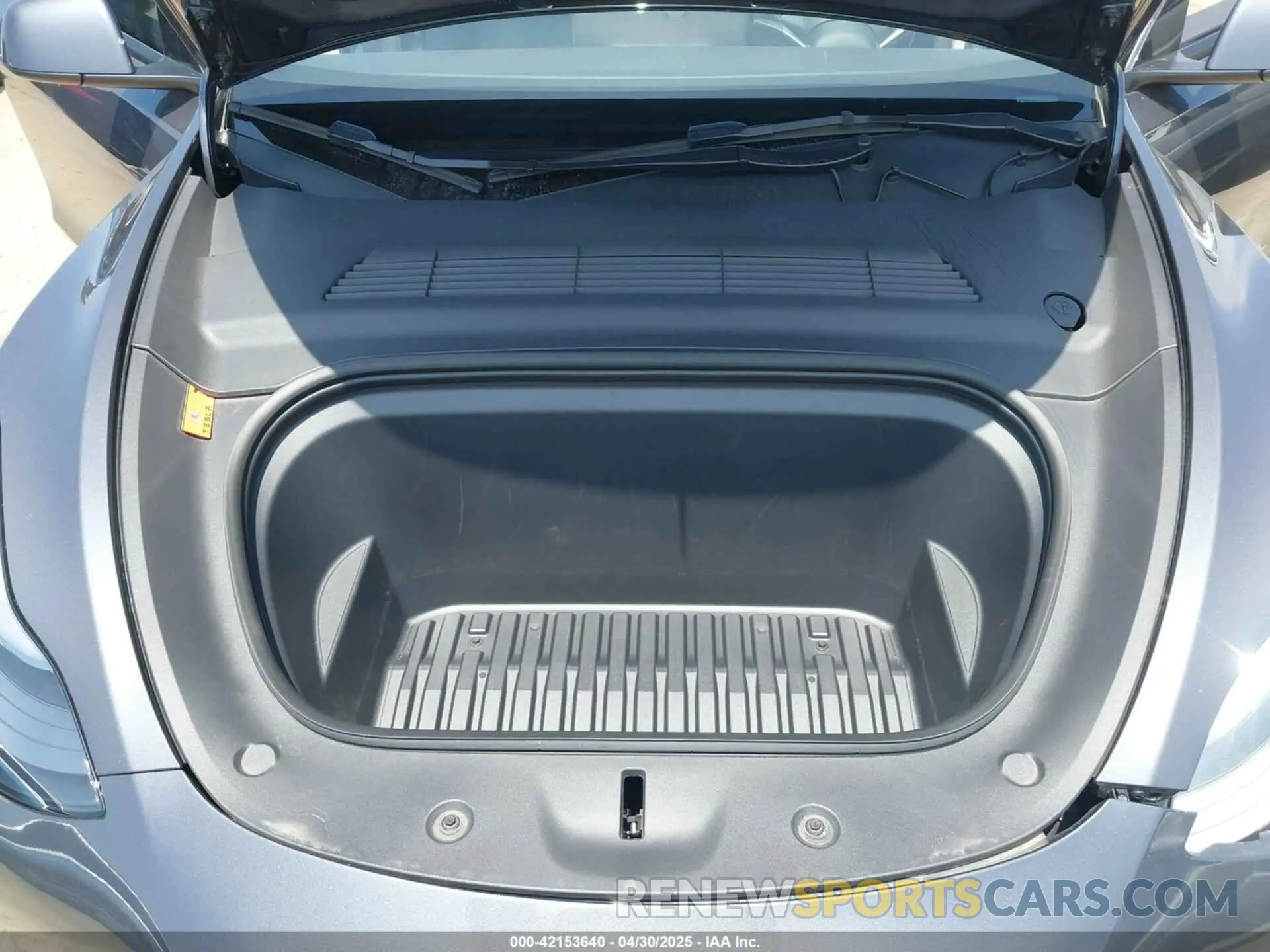 10 Фотография поврежденного автомобиля 7SAYGAEE3PF871904 TESLA MODEL Y 2023