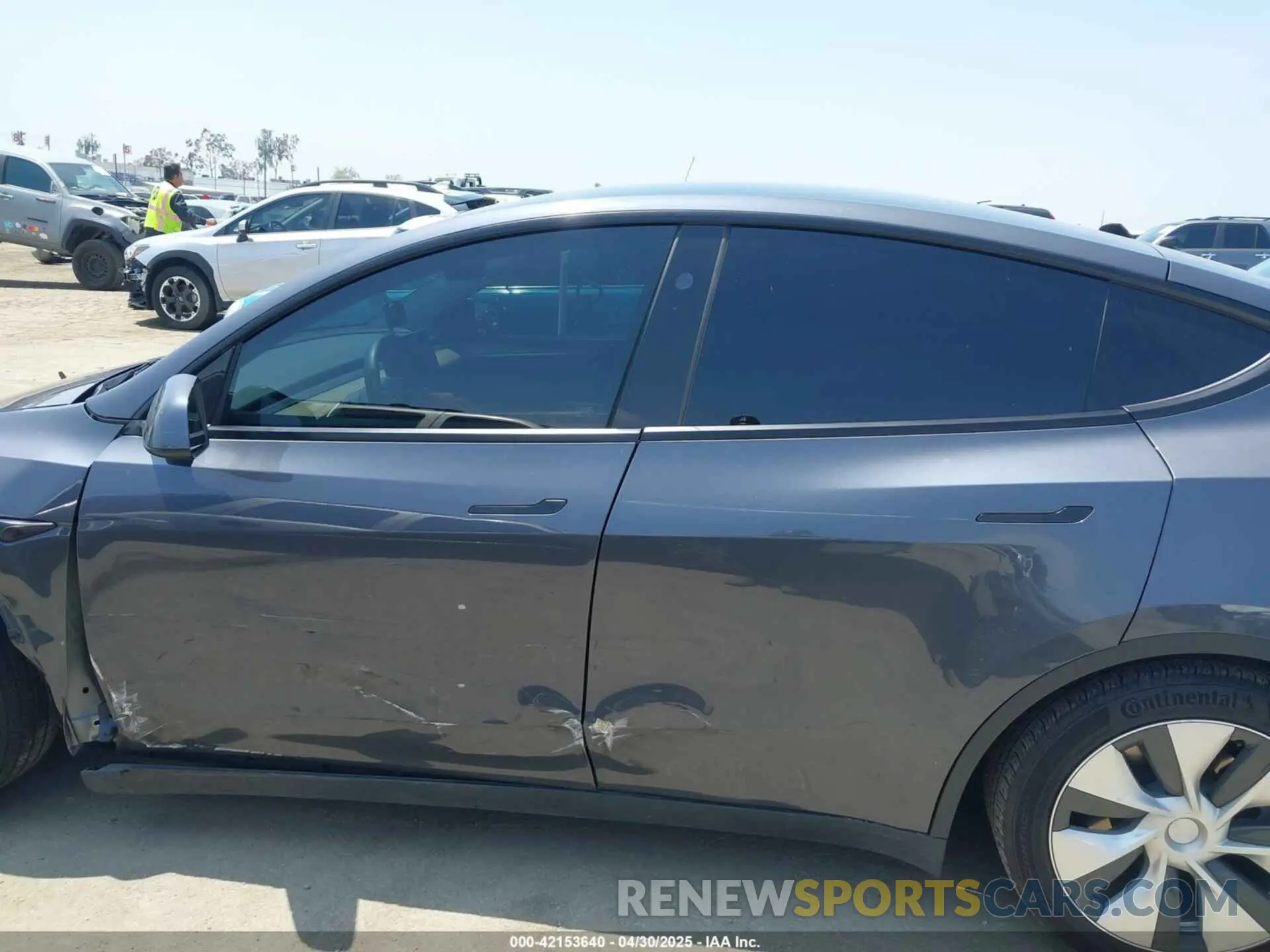 14 Фотография поврежденного автомобиля 7SAYGAEE3PF871904 TESLA MODEL Y 2023