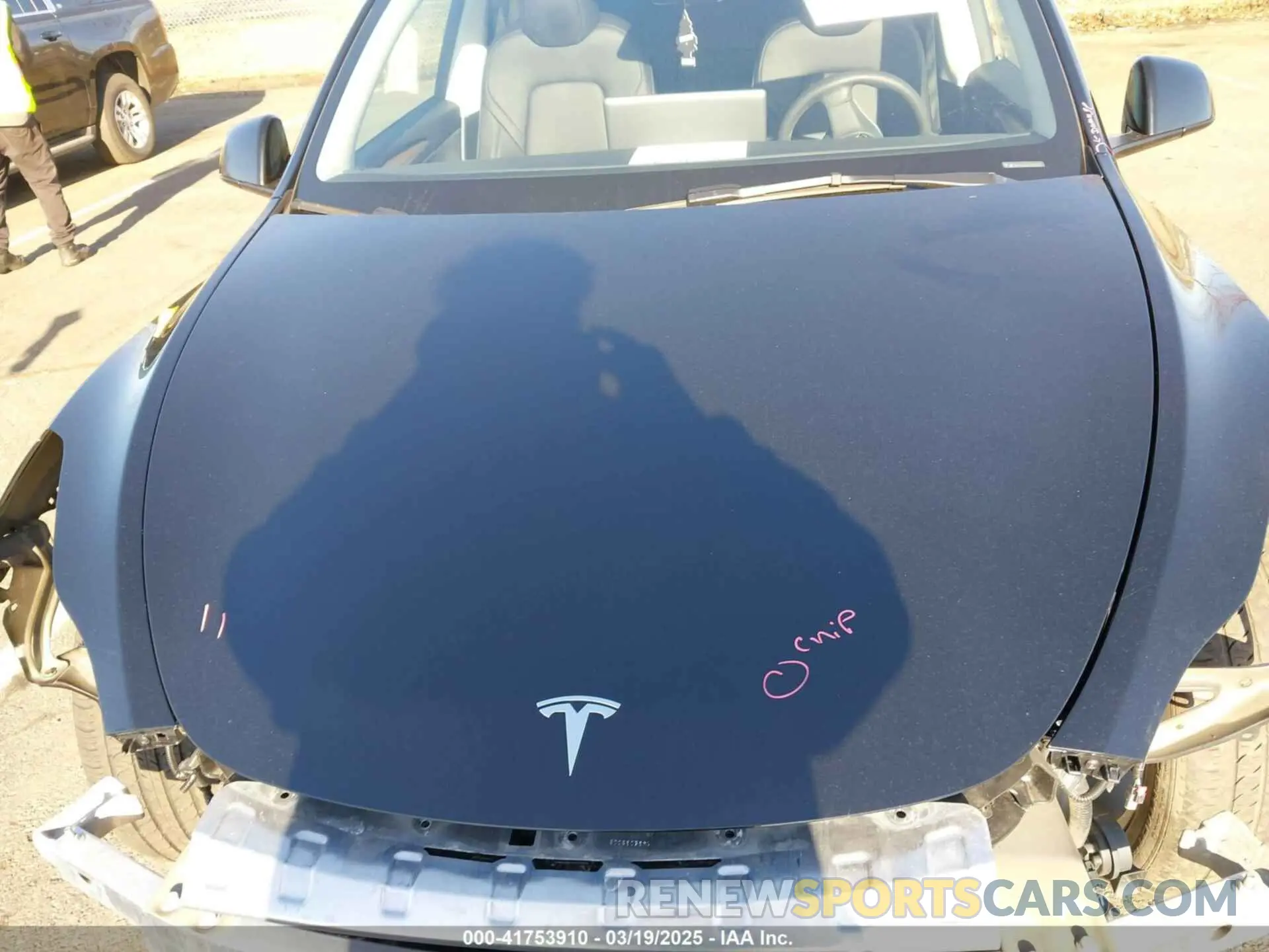 10 Photograph of a damaged car 7SAYGAEE3PF925928 TESLA MODEL Y 2023
