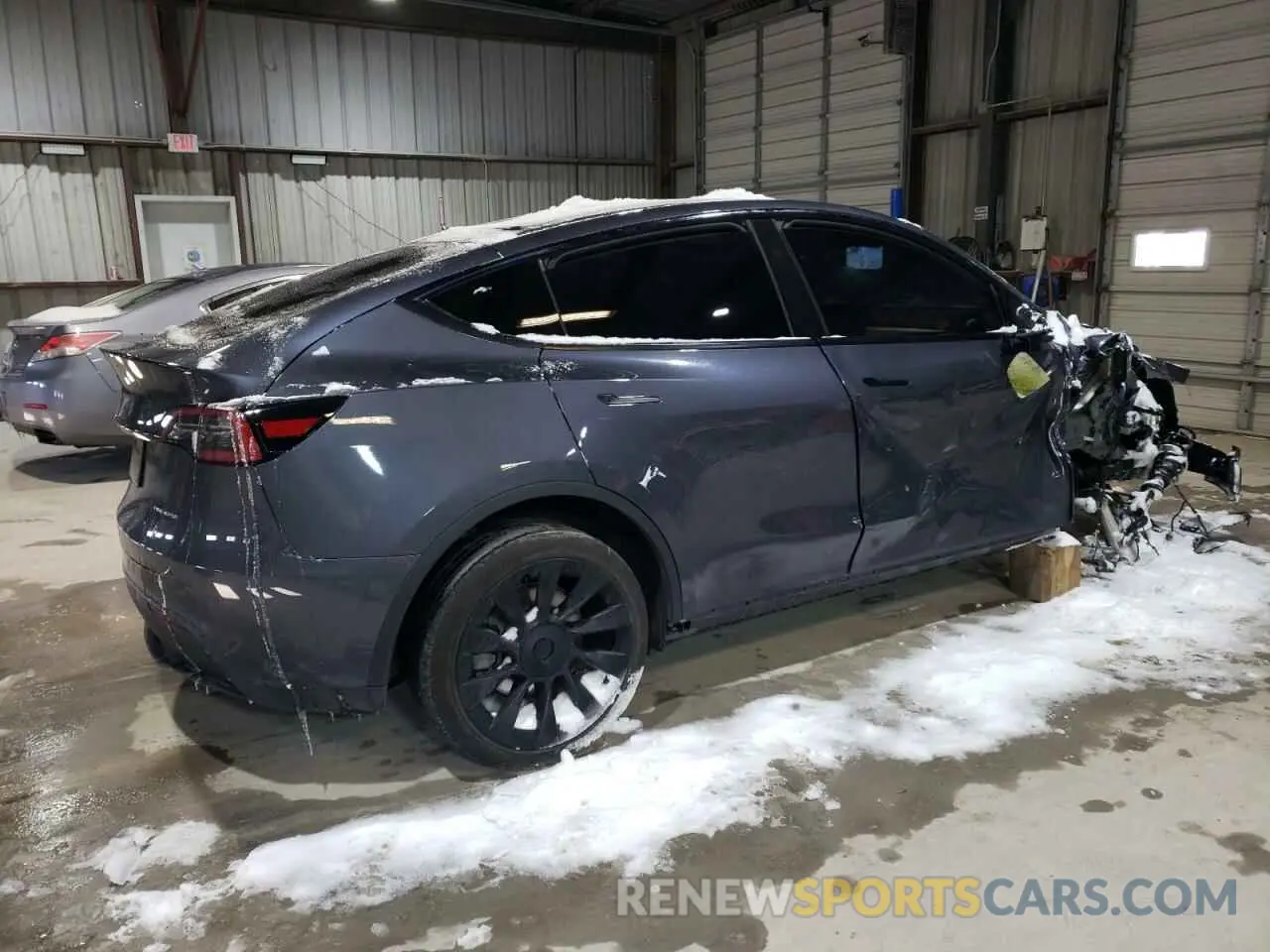 3 Фотография поврежденного автомобиля 7SAYGAEE3PF968231 TESLA MODEL Y 2023