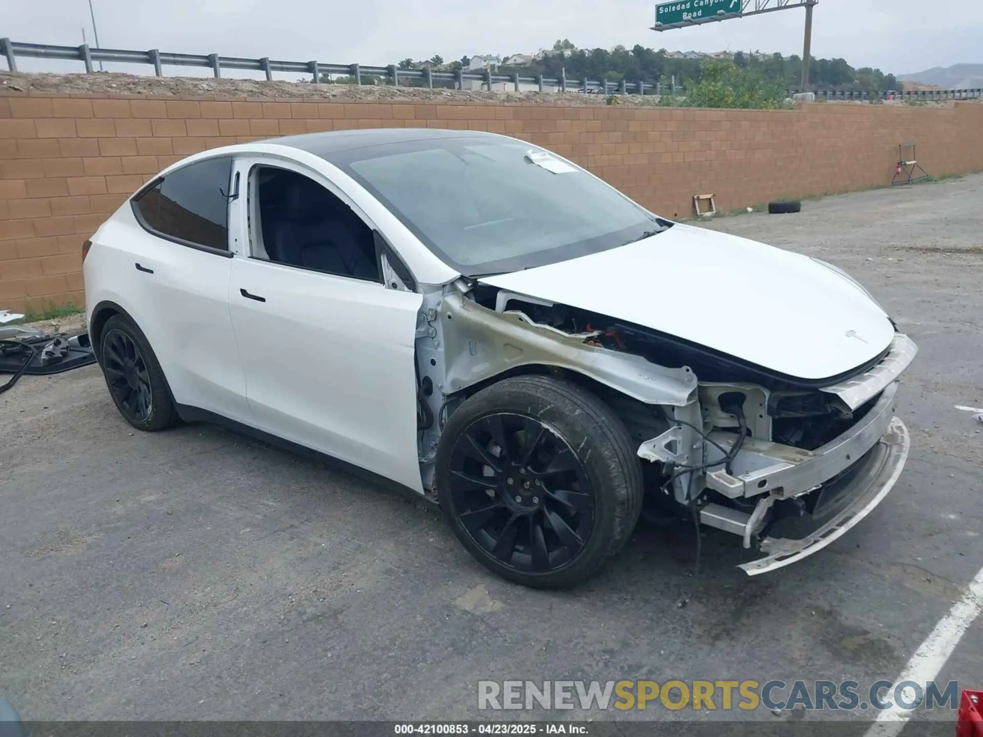 1 Фотография поврежденного автомобиля 7SAYGAEE4PF752629 TESLA MODEL Y 2023