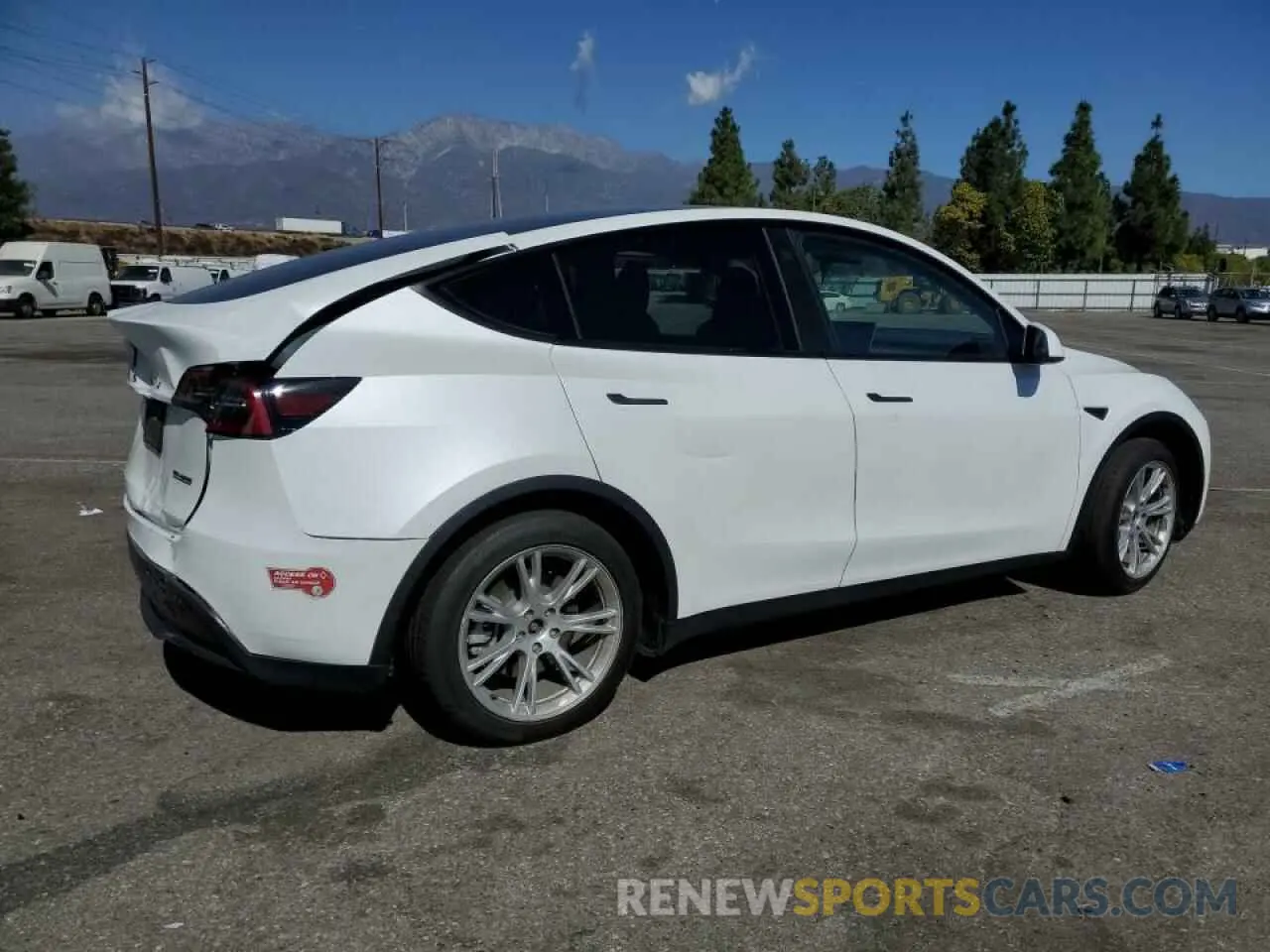 3 Фотография поврежденного автомобиля 7SAYGAEE4PF786487 TESLA MODEL Y 2023