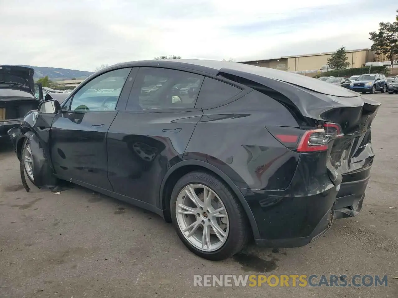 2 Photograph of a damaged car 7SAYGAEE4PF833159 TESLA MODEL Y 2023