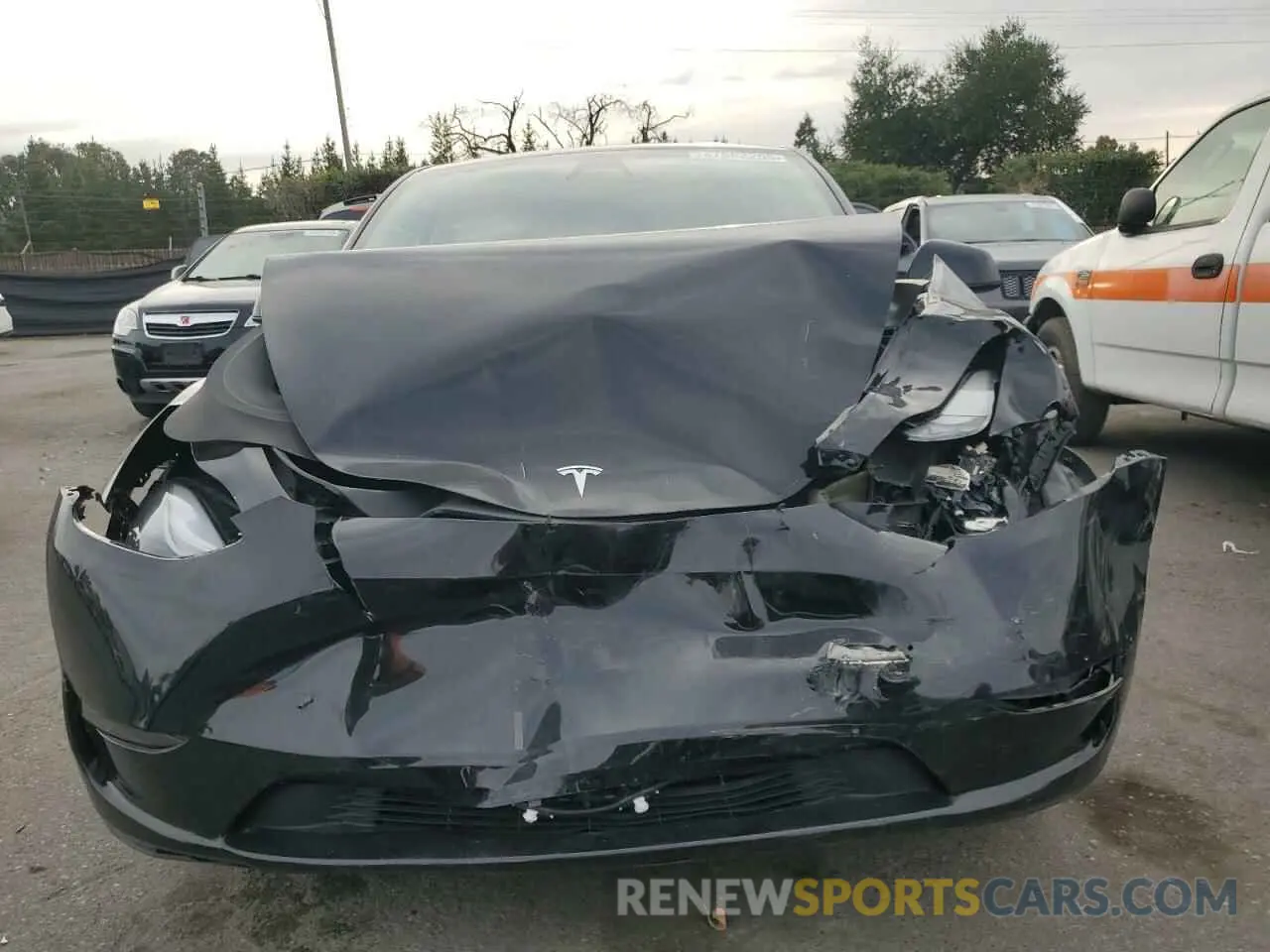 5 Photograph of a damaged car 7SAYGAEE4PF833159 TESLA MODEL Y 2023