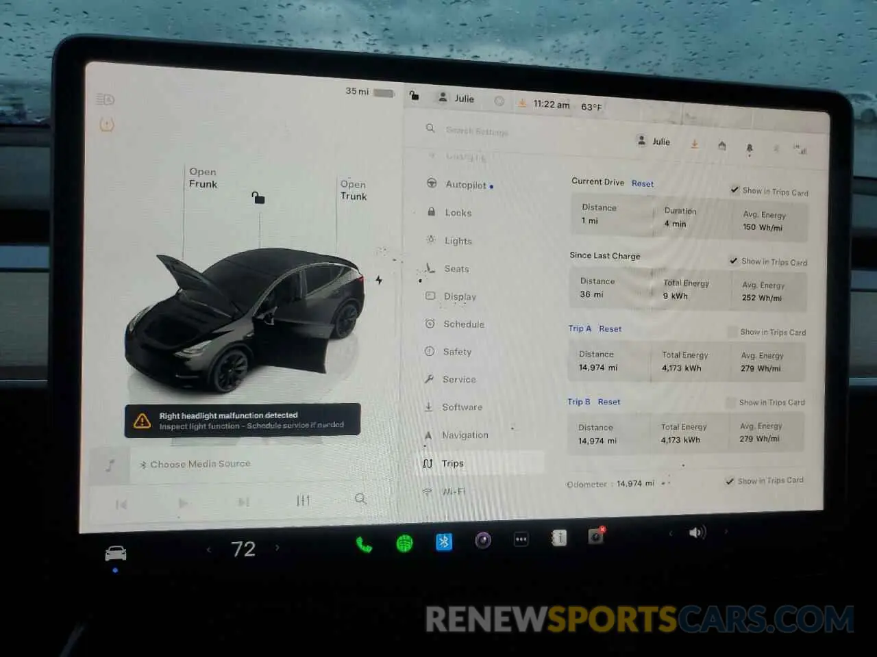 9 Photograph of a damaged car 7SAYGAEE4PF871426 TESLA MODEL Y 2023