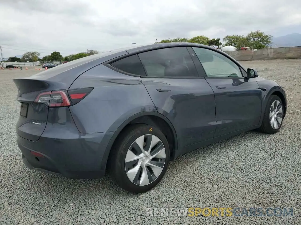 3 Photograph of a damaged car 7SAYGAEE4PF879736 TESLA MODEL Y 2023
