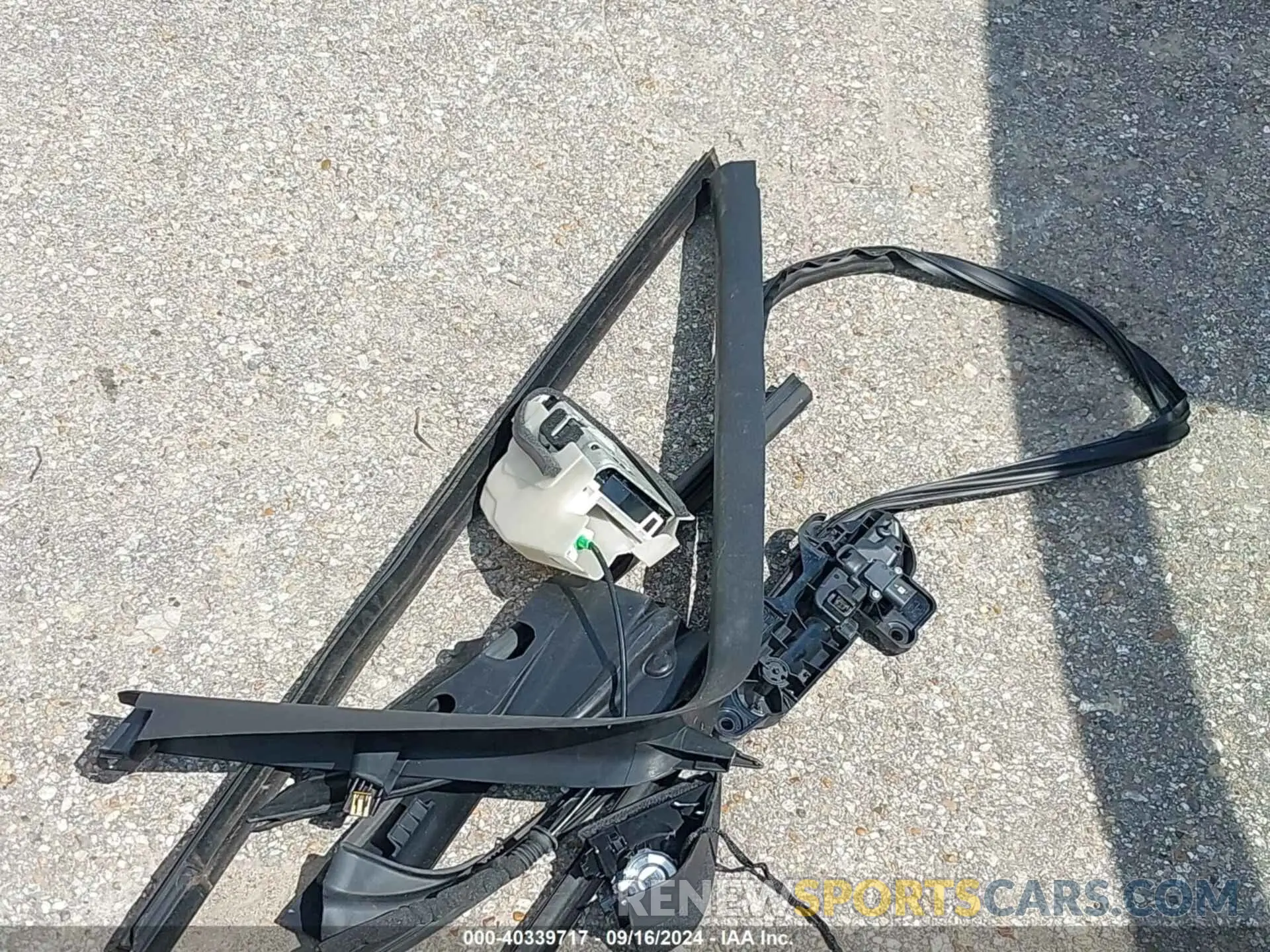 12 Photograph of a damaged car 7SAYGAEE4PF882782 TESLA MODEL Y 2023