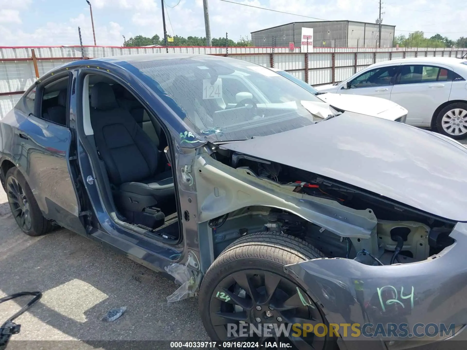 6 Photograph of a damaged car 7SAYGAEE4PF882782 TESLA MODEL Y 2023