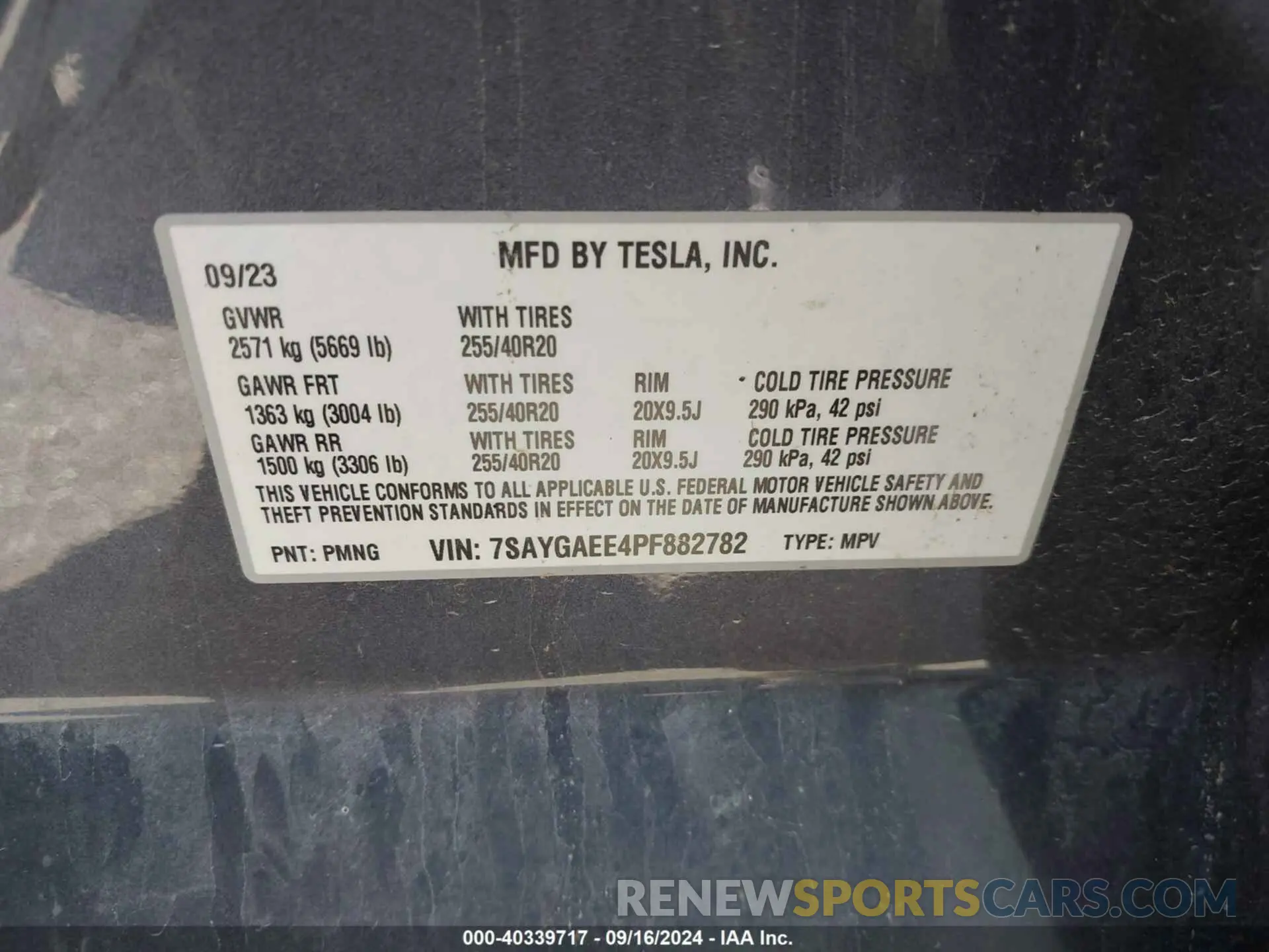 9 Photograph of a damaged car 7SAYGAEE4PF882782 TESLA MODEL Y 2023