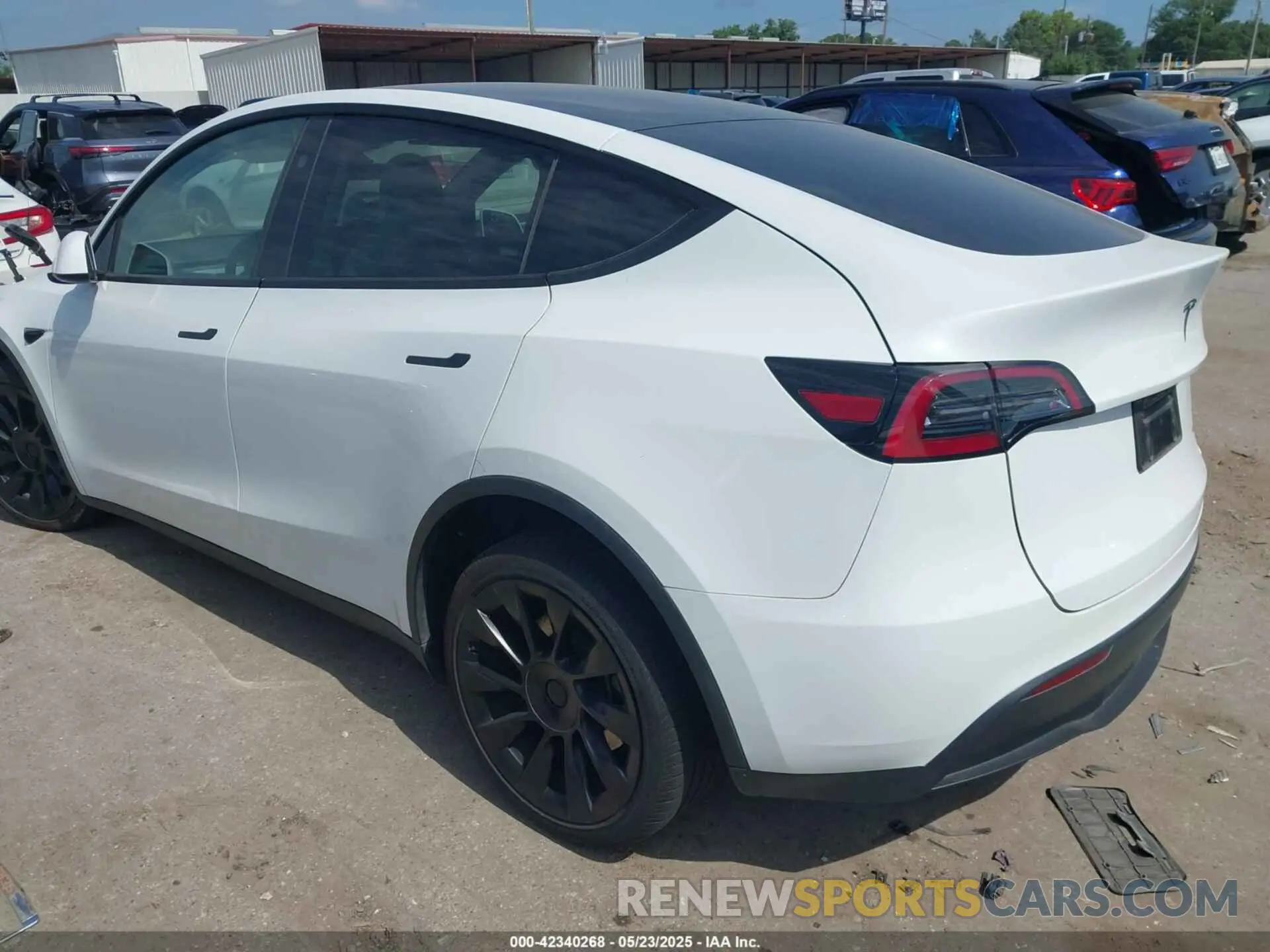 3 Фотография поврежденного автомобиля 7SAYGAEE4PF885925 TESLA MODEL Y 2023