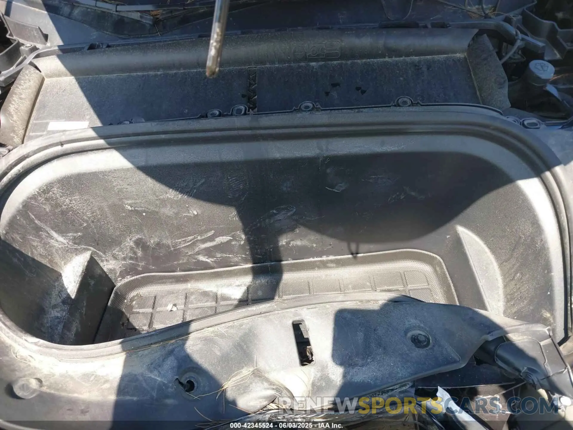 10 Photograph of a damaged car 7SAYGAEE4PF918812 TESLA MODEL Y 2023