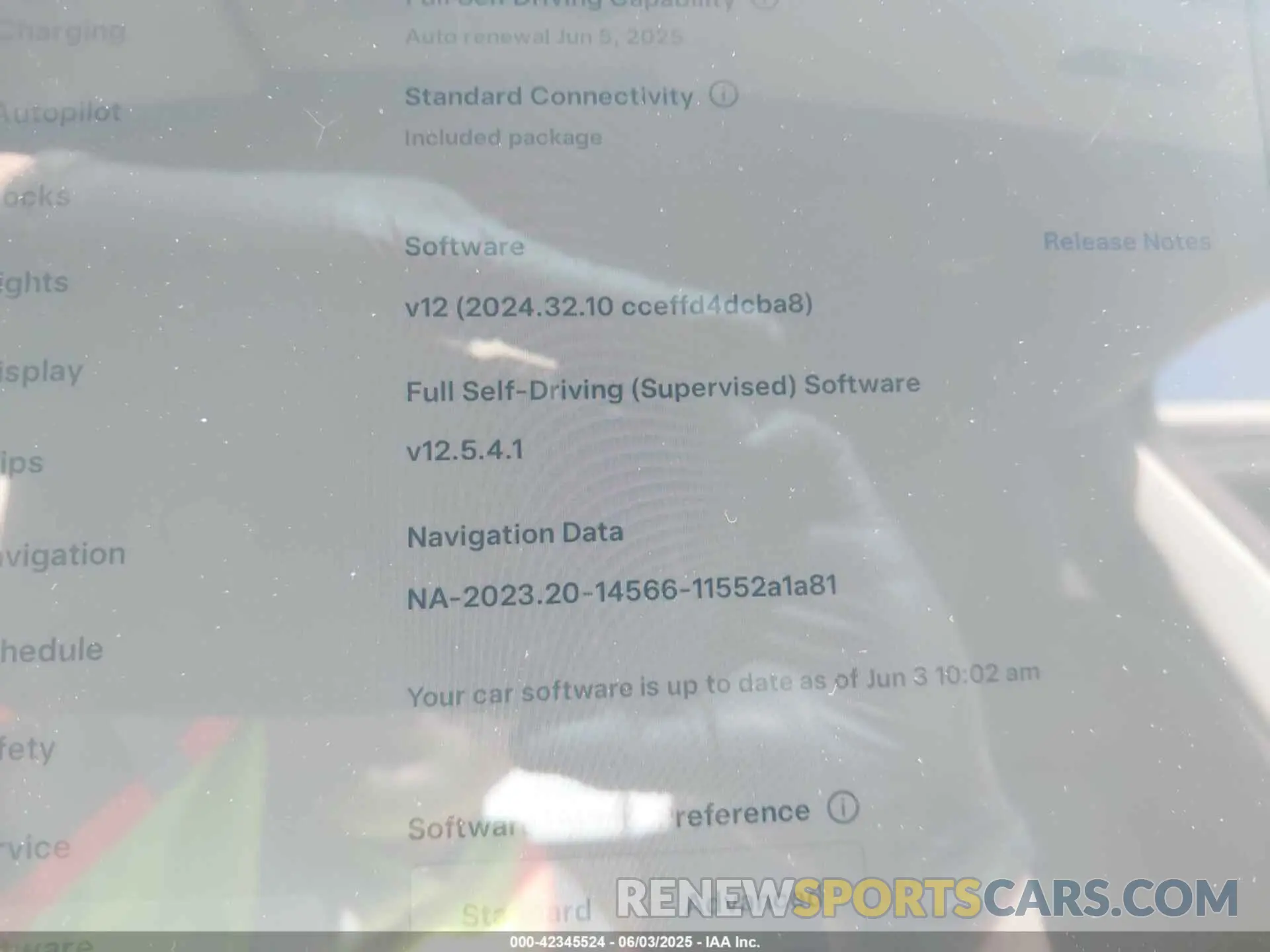 19 Photograph of a damaged car 7SAYGAEE4PF918812 TESLA MODEL Y 2023