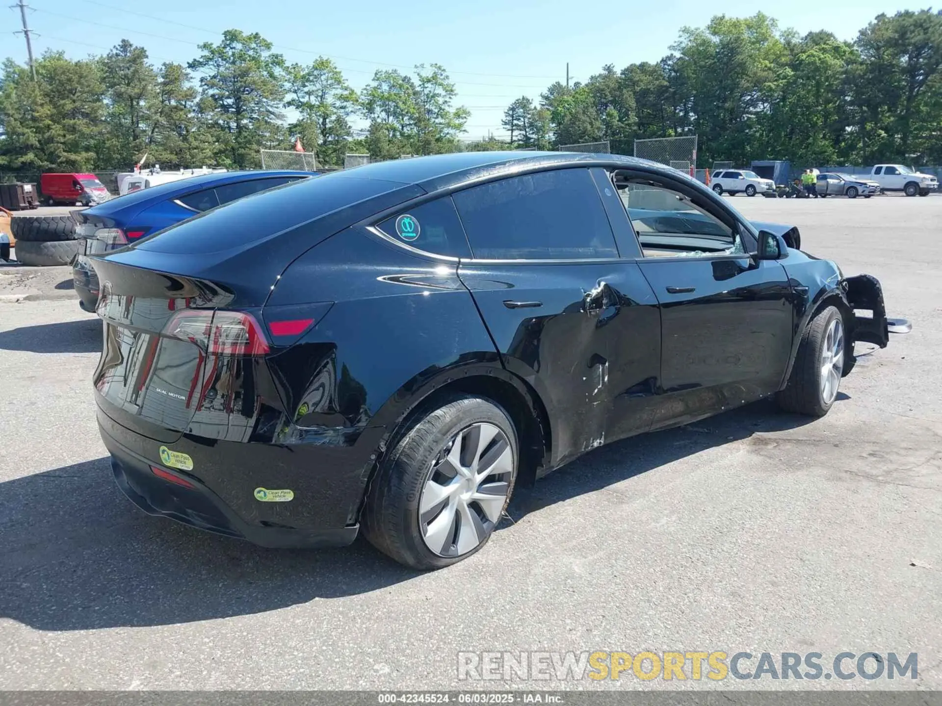 4 Photograph of a damaged car 7SAYGAEE4PF918812 TESLA MODEL Y 2023