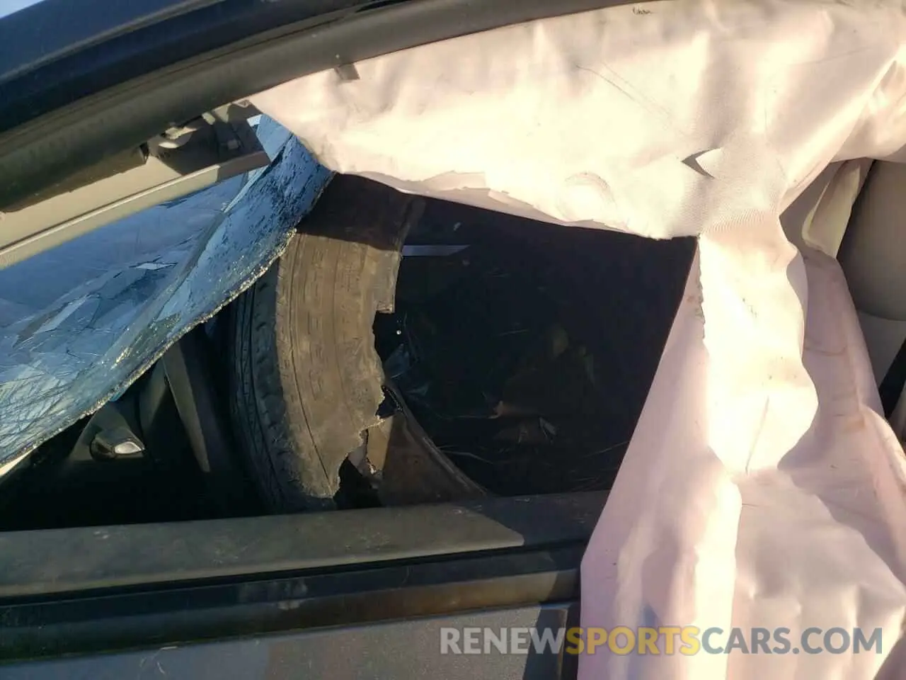 7 Photograph of a damaged car 7SAYGAEE5PF588999 TESLA MODEL Y 2023