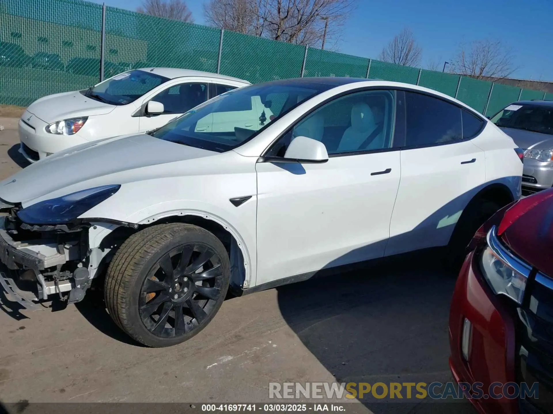 13 Photograph of a damaged car 7SAYGAEE5PF768791 TESLA MODEL Y 2023