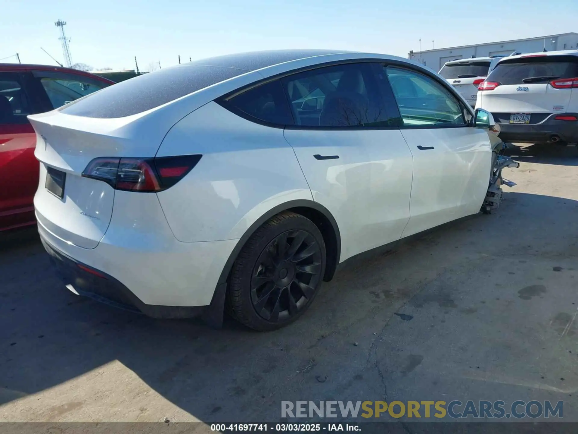 4 Photograph of a damaged car 7SAYGAEE5PF768791 TESLA MODEL Y 2023