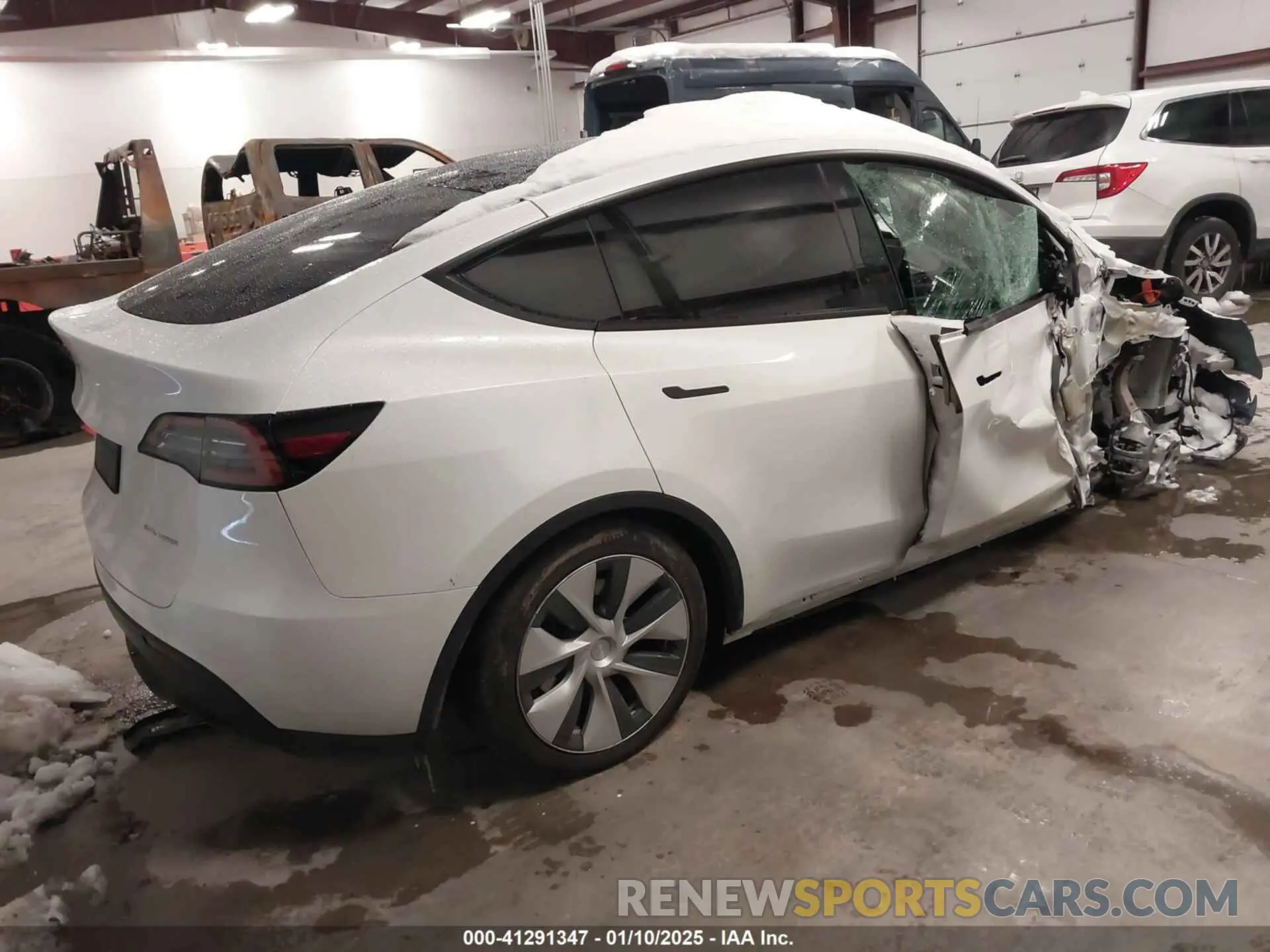4 Фотография поврежденного автомобиля 7SAYGAEE5PF776101 TESLA MODEL Y 2023