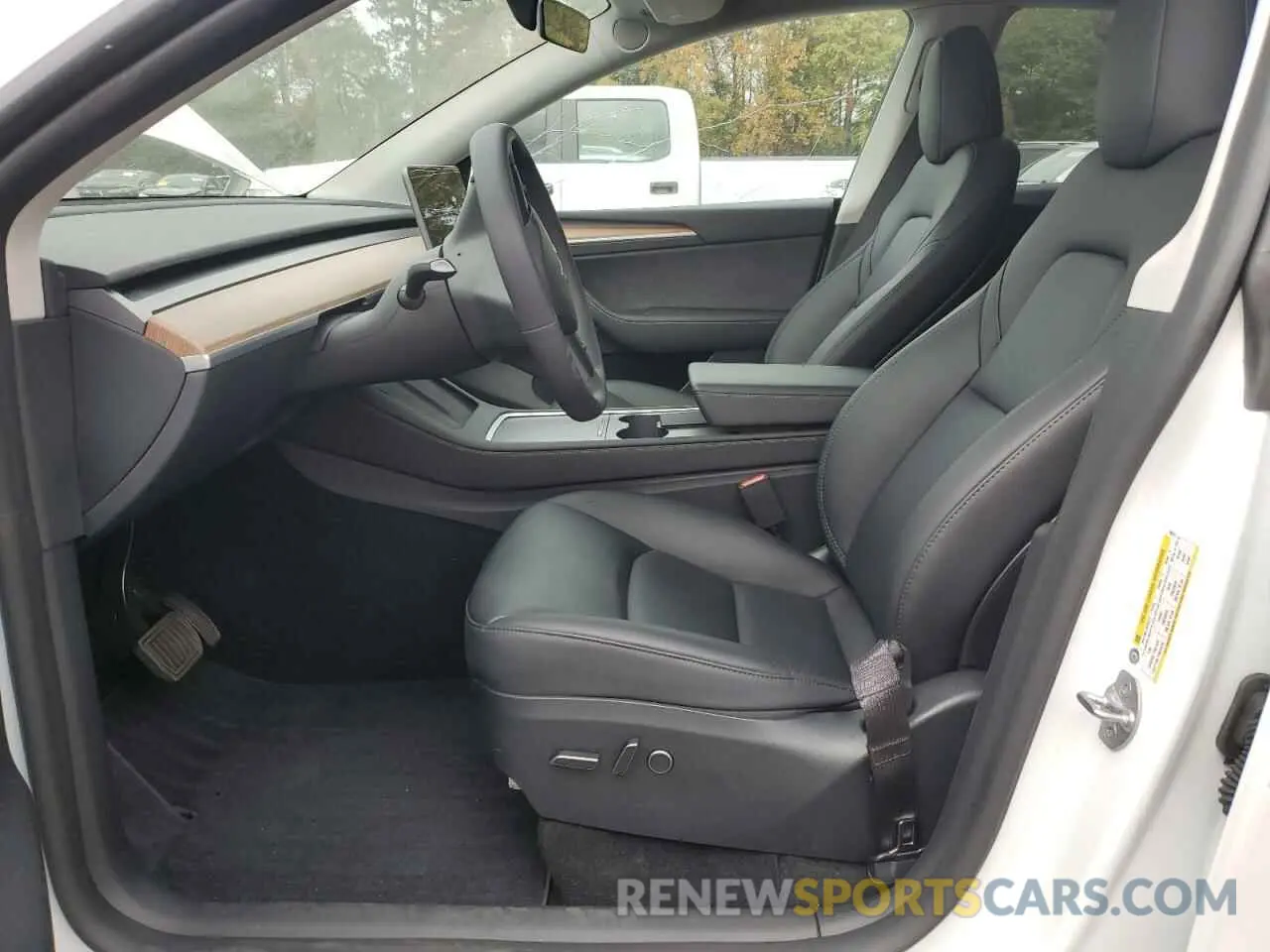 7 Photograph of a damaged car 7SAYGAEE5PF799717 TESLA MODEL Y 2023