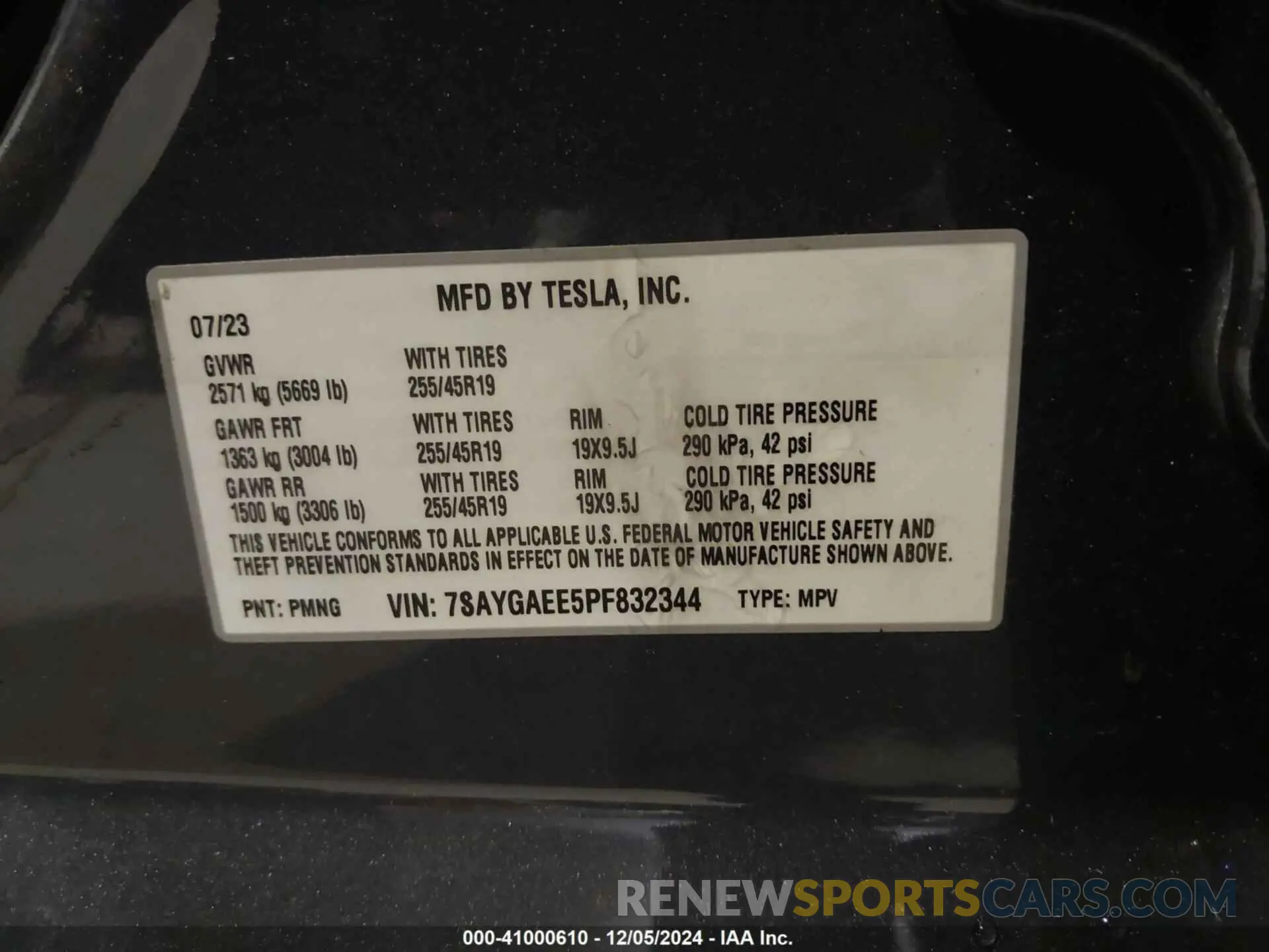 9 Photograph of a damaged car 7SAYGAEE5PF832344 TESLA MODEL Y 2023