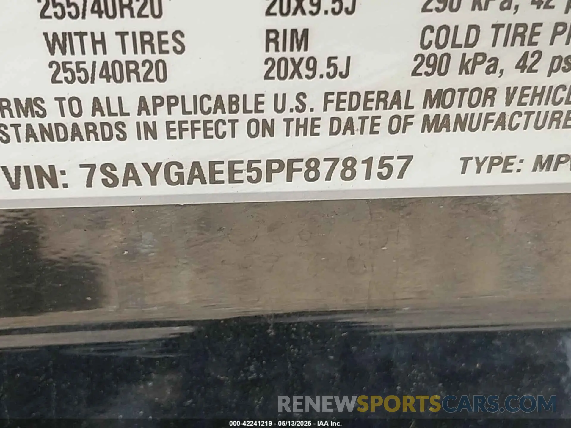 9 Photograph of a damaged car 7SAYGAEE5PF878157 TESLA MODEL Y 2023