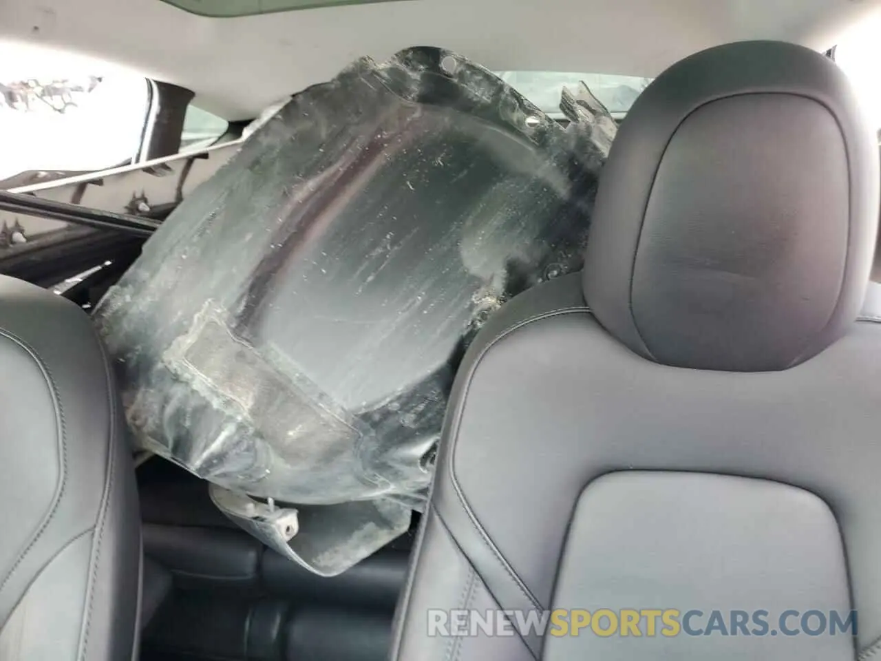 10 Photograph of a damaged car 7SAYGAEE5PF906457 TESLA MODEL Y 2023