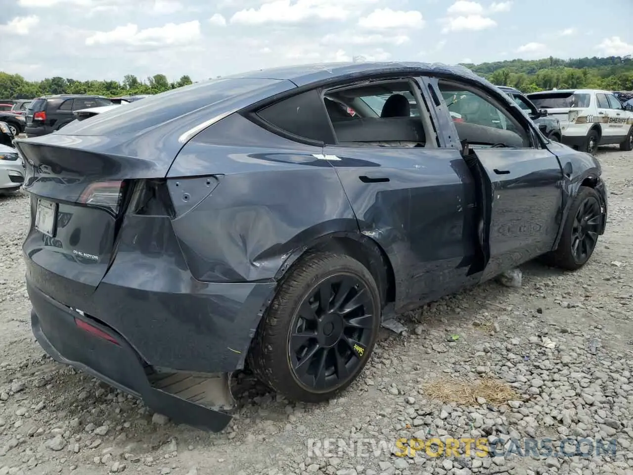 3 Photograph of a damaged car 7SAYGAEE5PF906457 TESLA MODEL Y 2023