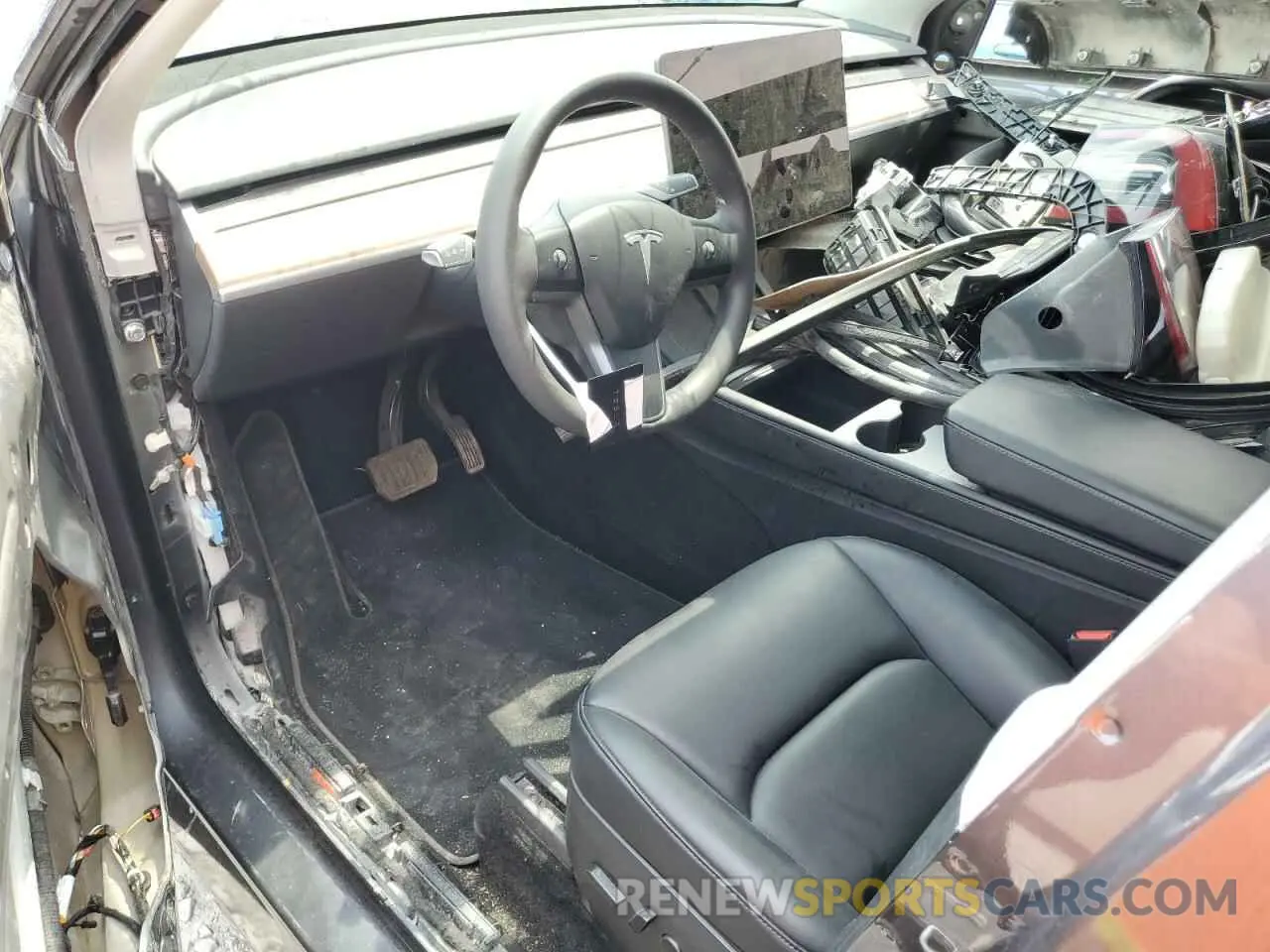 8 Photograph of a damaged car 7SAYGAEE5PF906457 TESLA MODEL Y 2023