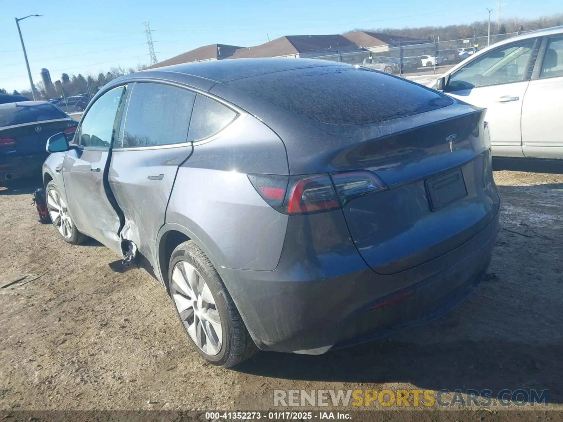 3 Фотография поврежденного автомобиля 7SAYGAEE5PF927115 TESLA MODEL Y 2023