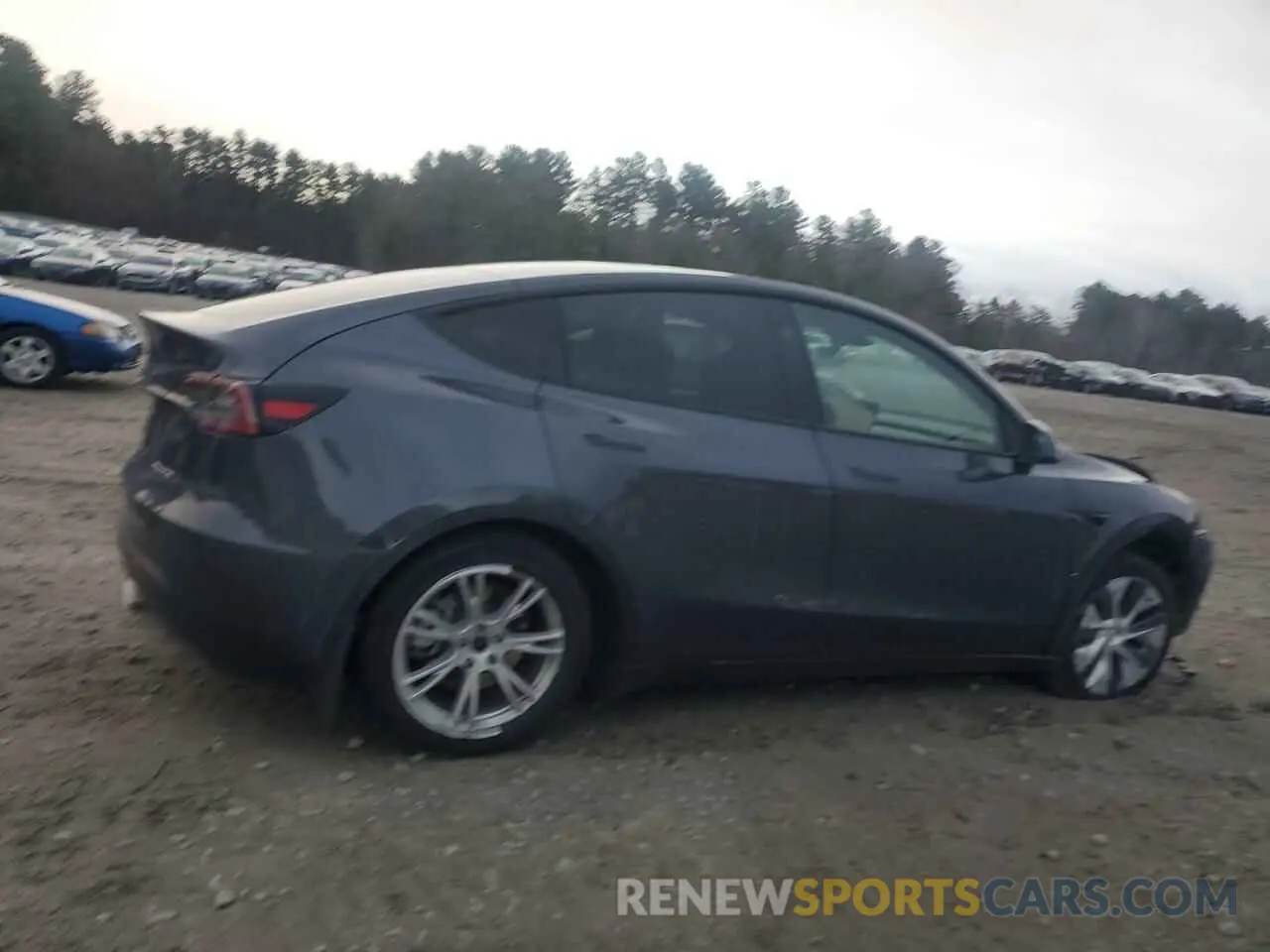 3 Photograph of a damaged car 7SAYGAEE5PF928930 TESLA MODEL Y 2023