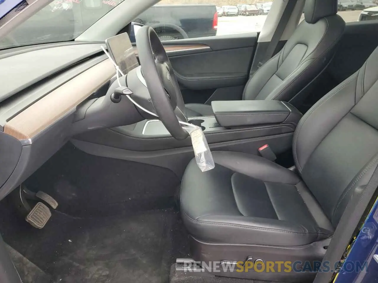 7 Photograph of a damaged car 7SAYGAEE6PF689615 TESLA MODEL Y 2023