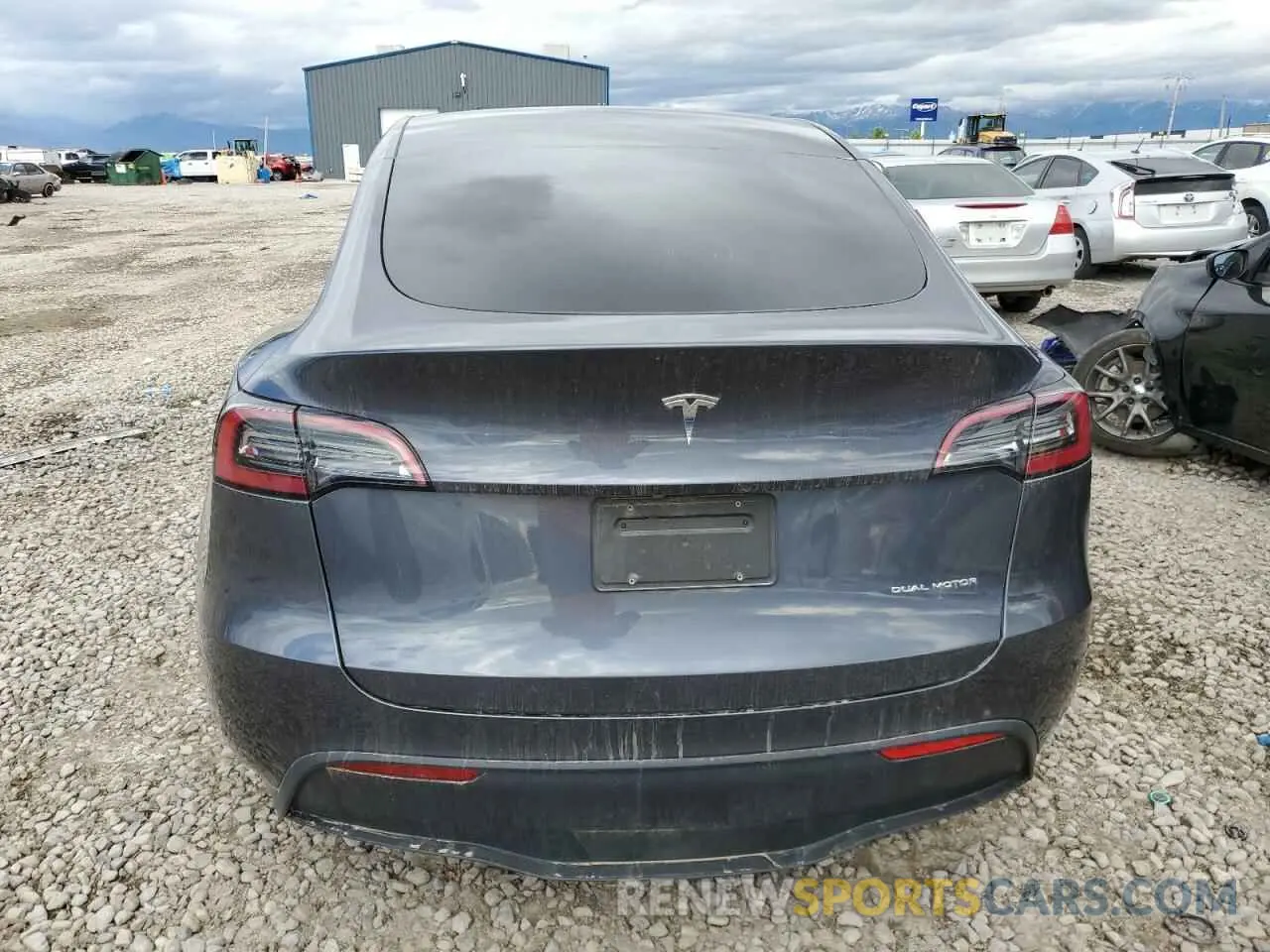 6 Photograph of a damaged car 7SAYGAEE6PF692711 TESLA MODEL Y 2023