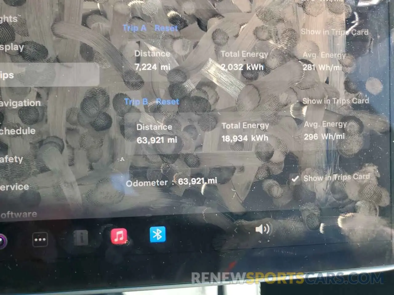 9 Photograph of a damaged car 7SAYGAEE6PF777113 TESLA MODEL Y 2023