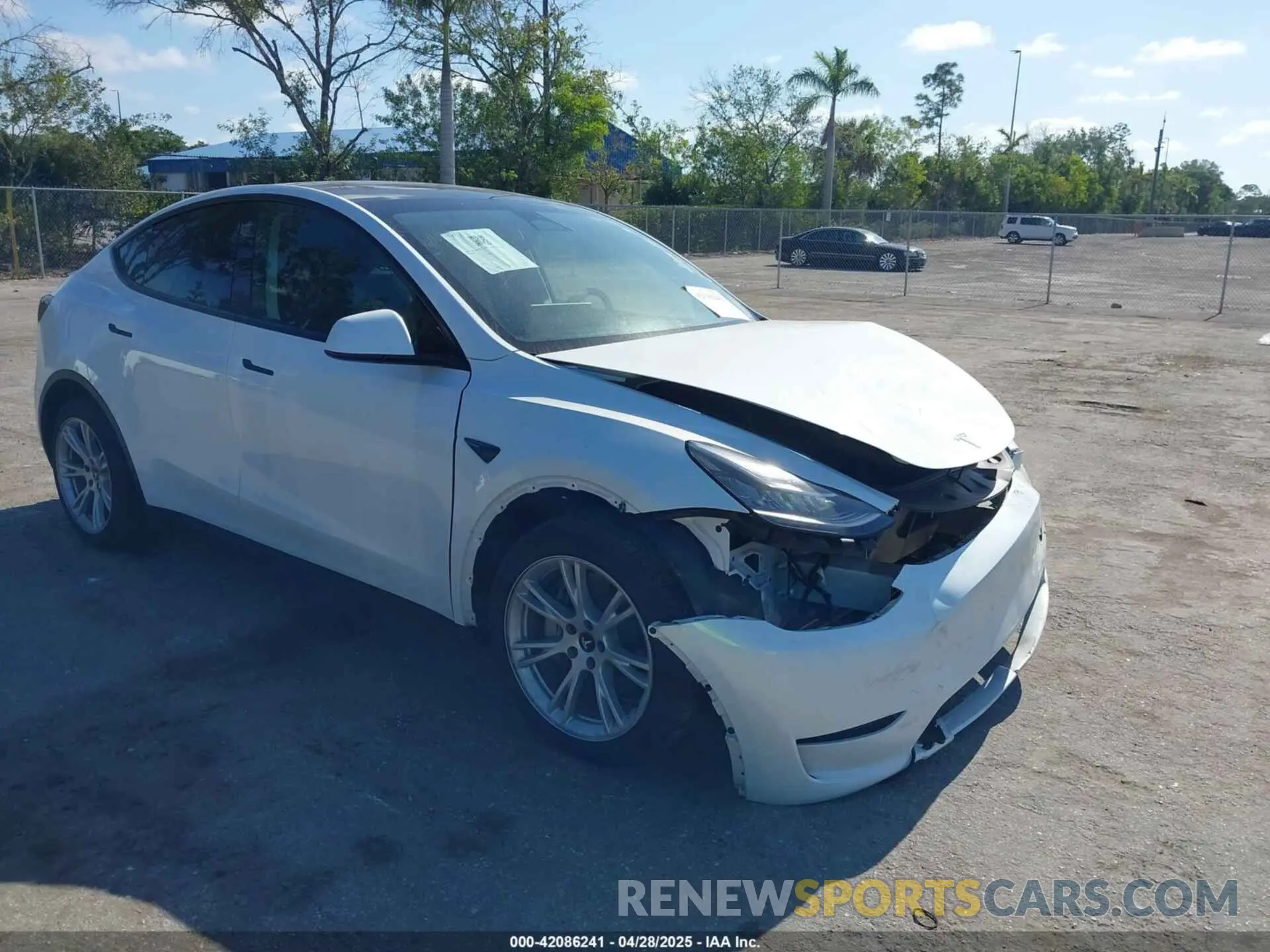 1 Photograph of a damaged car 7SAYGAEE7PF588681 TESLA MODEL Y 2023