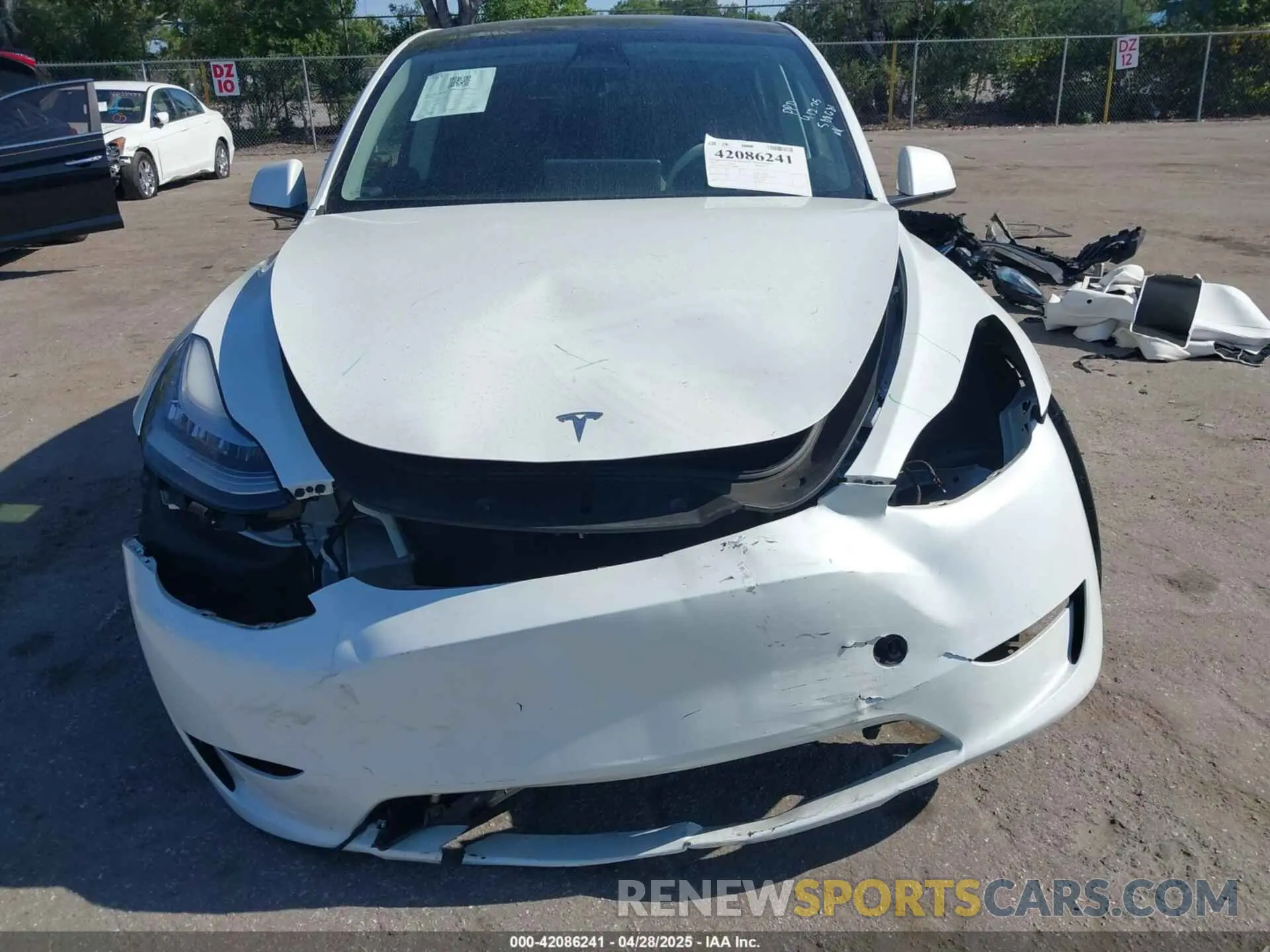 6 Photograph of a damaged car 7SAYGAEE7PF588681 TESLA MODEL Y 2023